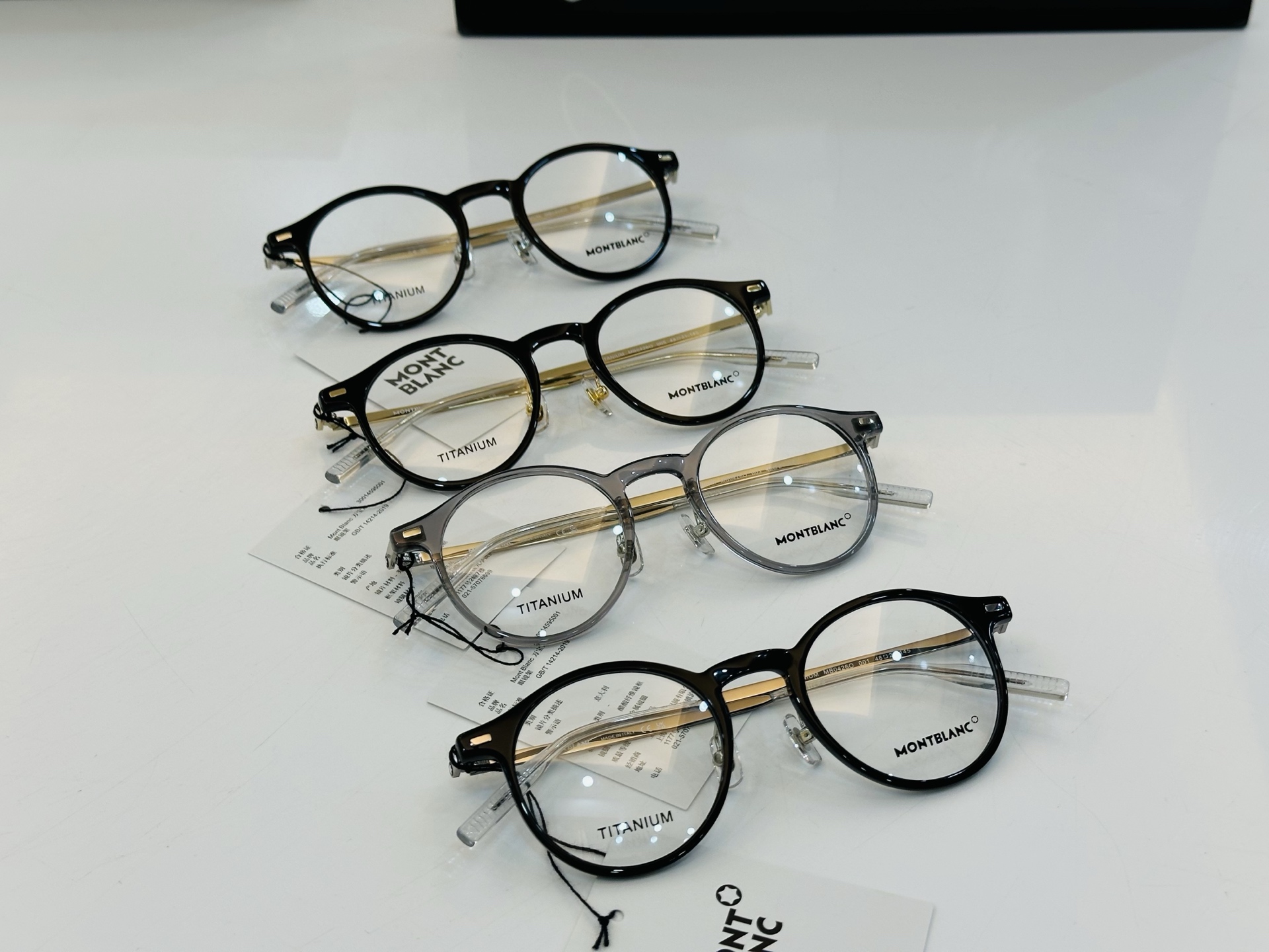 官网新品 MONTBLANC 万宝龙 MB0426O  Size：48口21-145   做工精良 👍👍