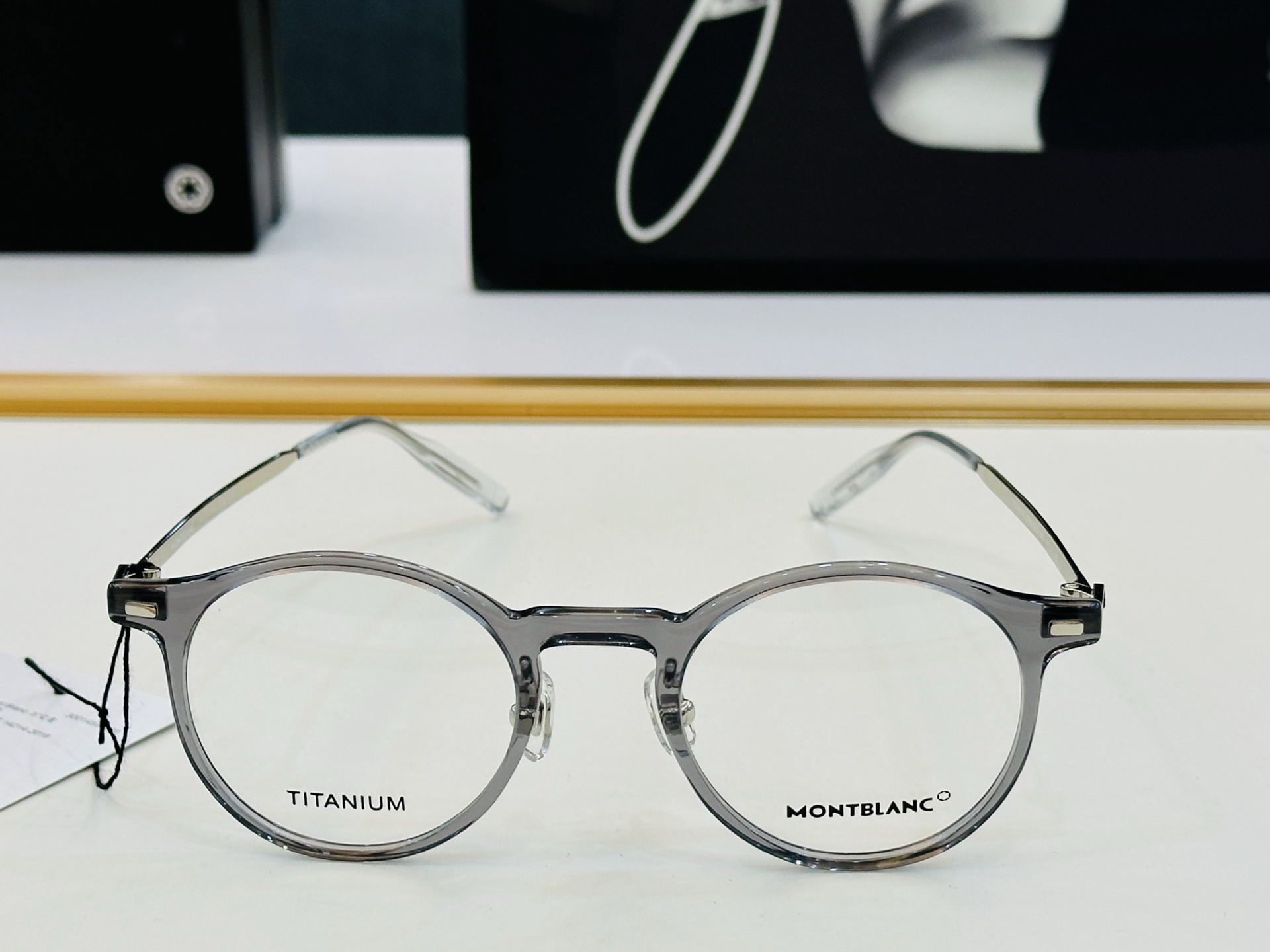 官网新品 MONTBLANC 万宝龙 MB0426O  Size：48口21-145   做工精良 👍👍