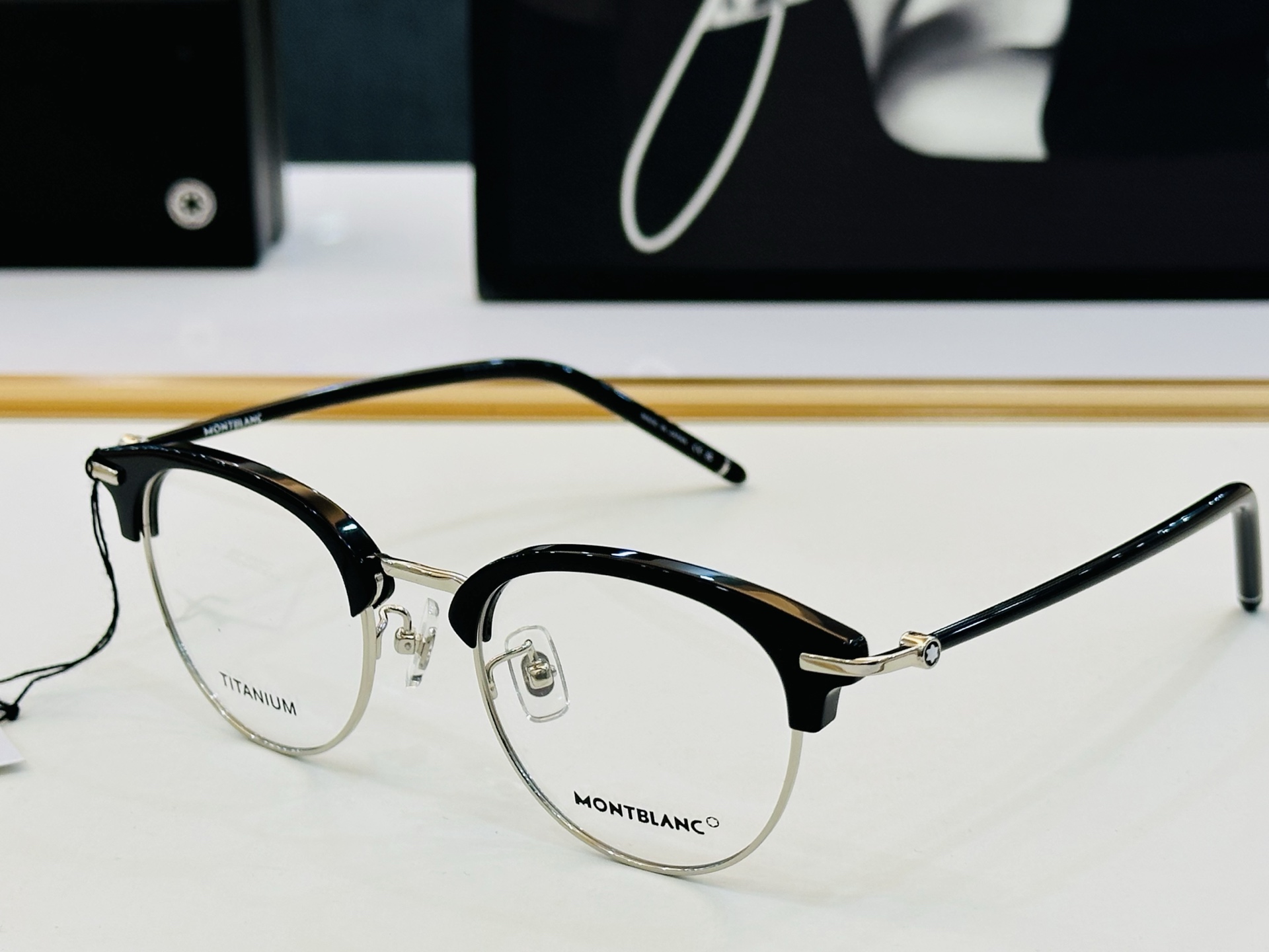 官网新品 MONTBLANC 万宝龙 MB0408O     Size：49口20-145   做工精良