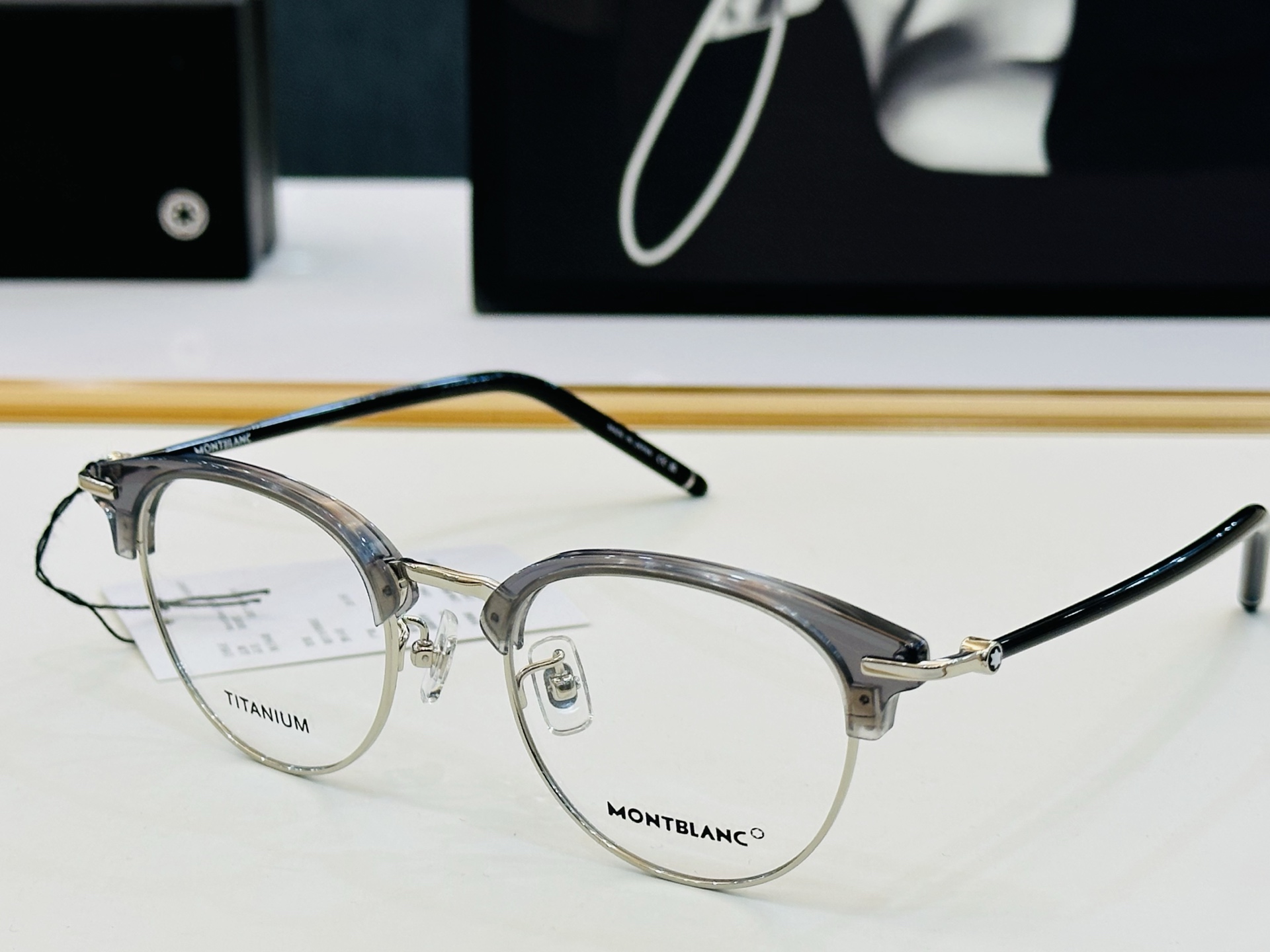 官网新品 MONTBLANC 万宝龙 MB0408O     Size：49口20-145   做工精良