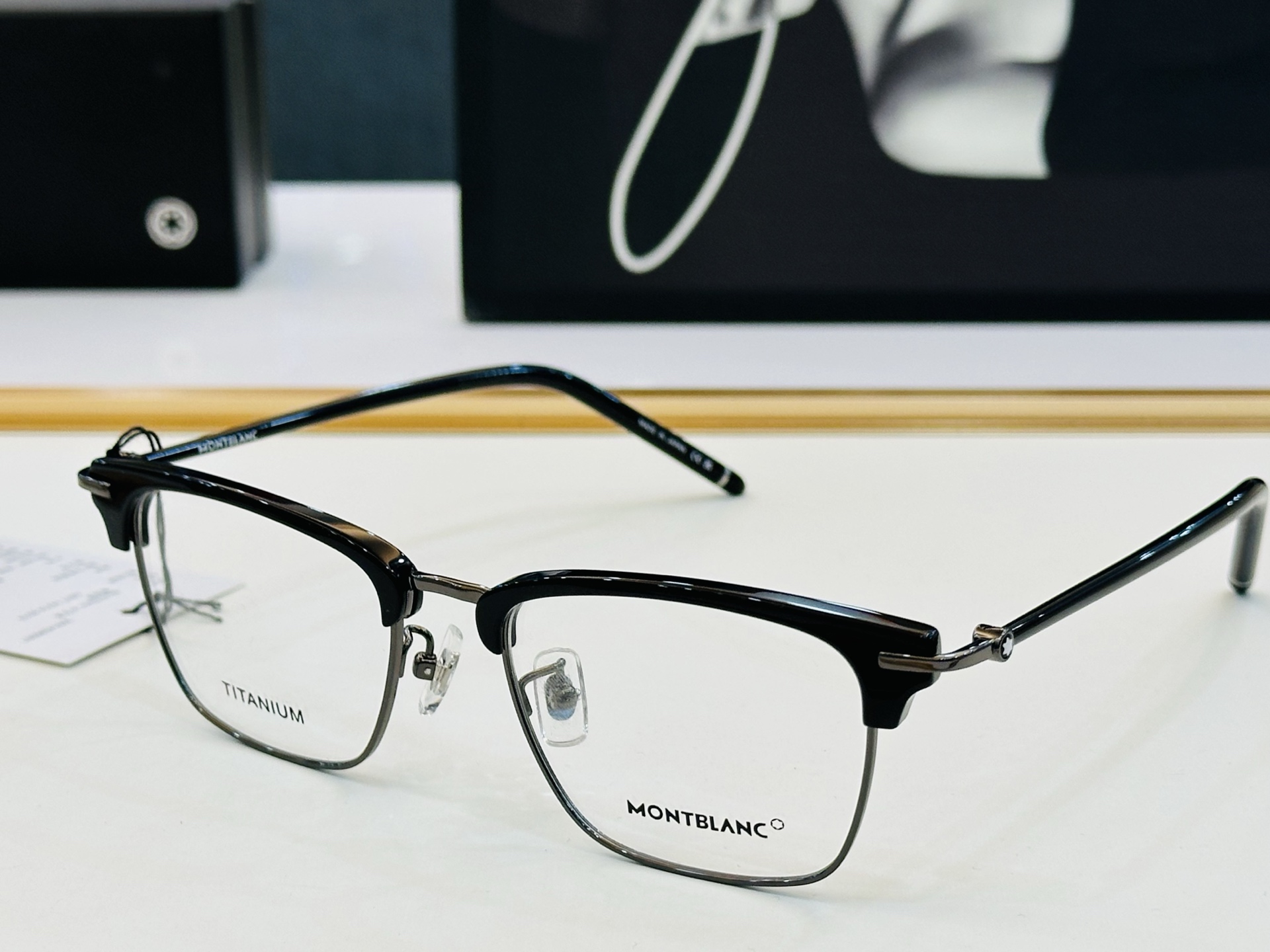 官网新品 MONTBLANC 万宝龙 MB0409O Size：52口19-145   做工精良 👍👍W