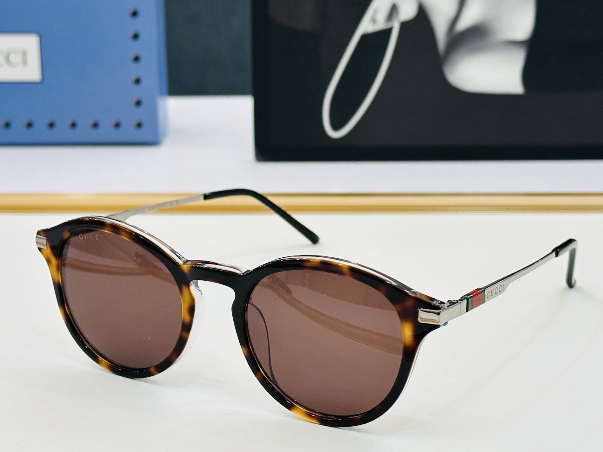 🔺GUCC*🔻 古家GG1890SA Size：49口22-145  原版墨镜🔝🔝时尚靓丽 B个性十足❤