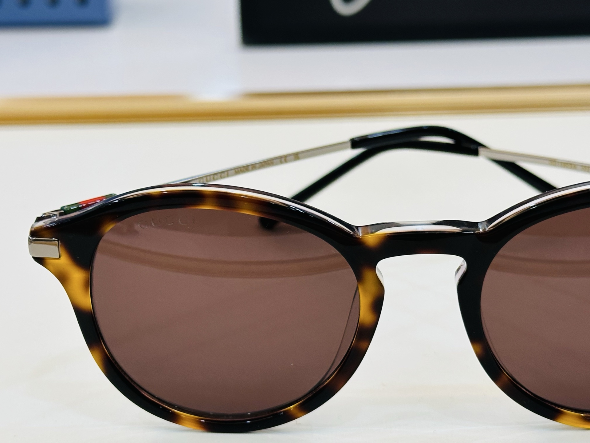 🔺GUCC*🔻 古家GG1890SA Size：49口22-145  原版墨镜🔝🔝时尚靓丽 B个性十足❤