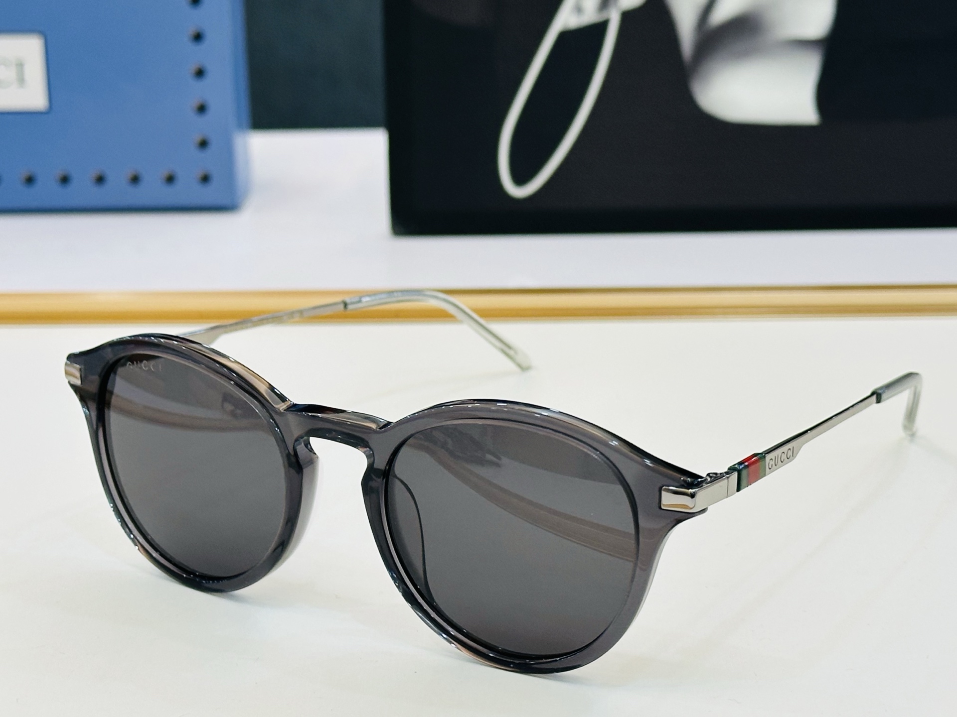 🔺GUCC*🔻 古家GG1890SA Size：49口22-145  原版墨镜🔝🔝时尚靓丽 B个性十足❤