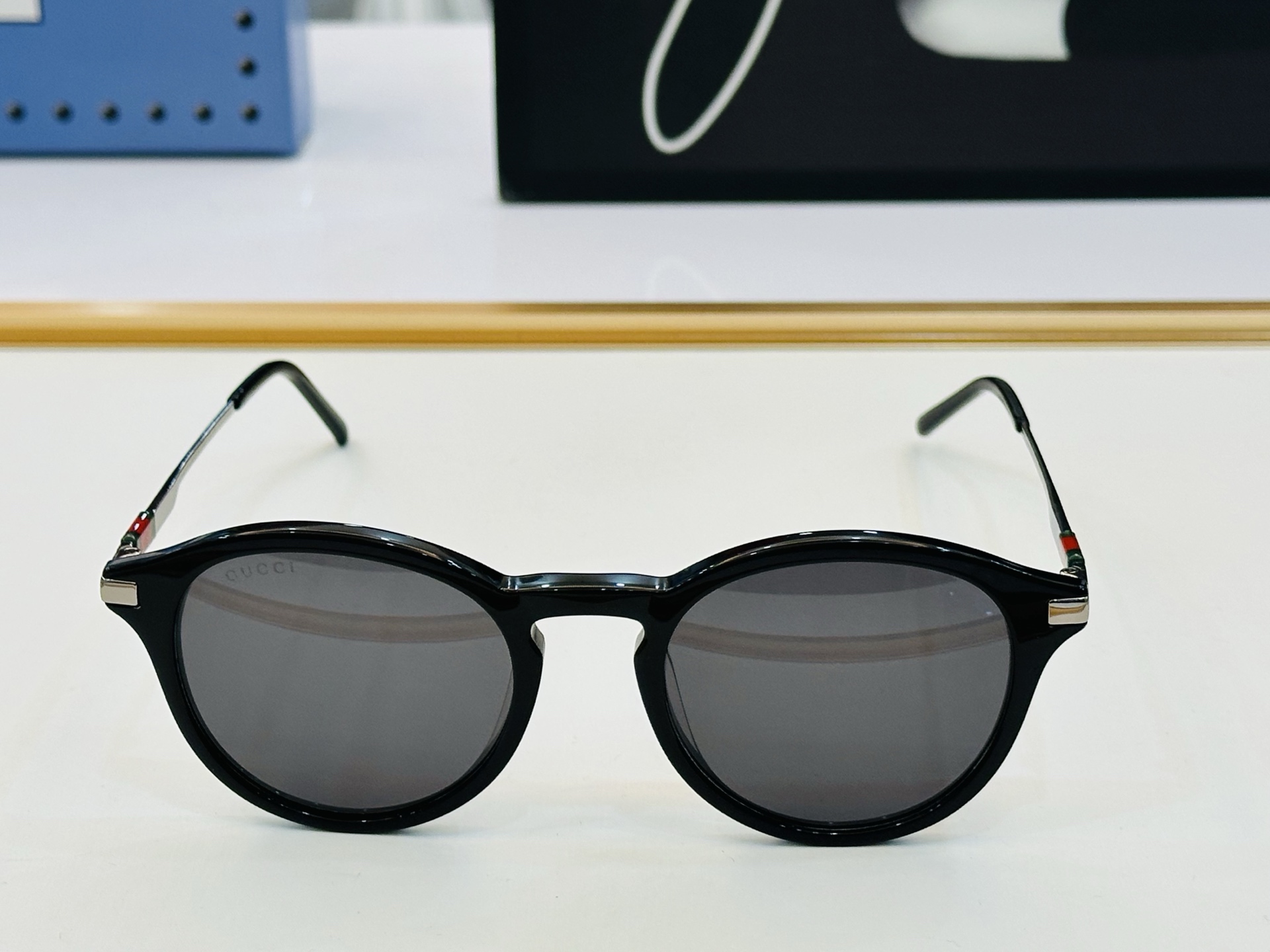 🔺GUCC*🔻 古家GG1890SA Size：49口22-145  原版墨镜🔝🔝时尚靓丽 B个性十足❤