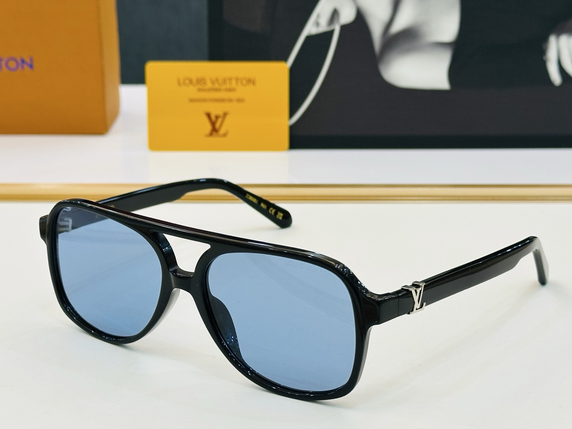 路易家 🎩Z2866U Size：57口17-145  充满活力的 展现独特个性🌟展现大气的你 B高品质