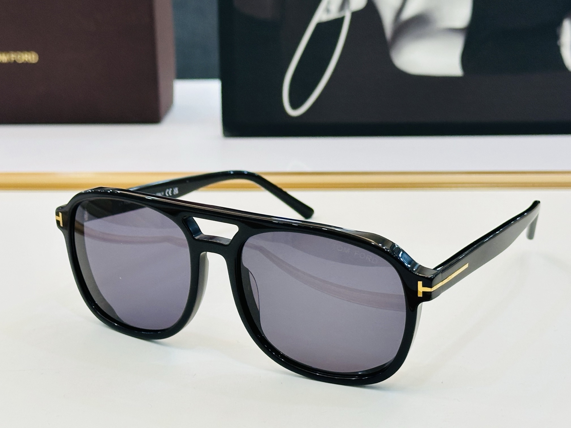 NO:373930,Model TOM FORD Tom's MODEL: FT1022 size58 16-140C Fashion trend Board frame Glasses Sunglasses Sunglasses, glasses, tom ford19860909款 TOM FORD汤姆家 MODEL: FT1022 size58口16-140C 时尚潮流 板材框 眼镜墨镜太阳镜,眼镜,tom ford,glasses