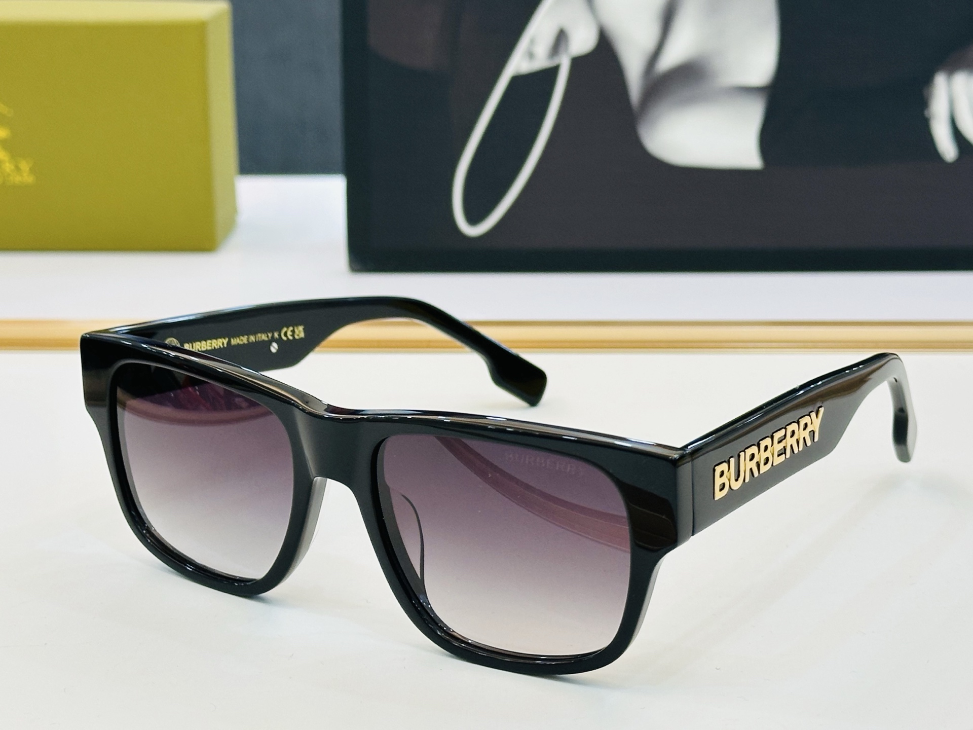 高品质✨BURBERR*✨ 巴家 BE4358  Size：54口20-145 女款太阳眼镜得意 愉快 