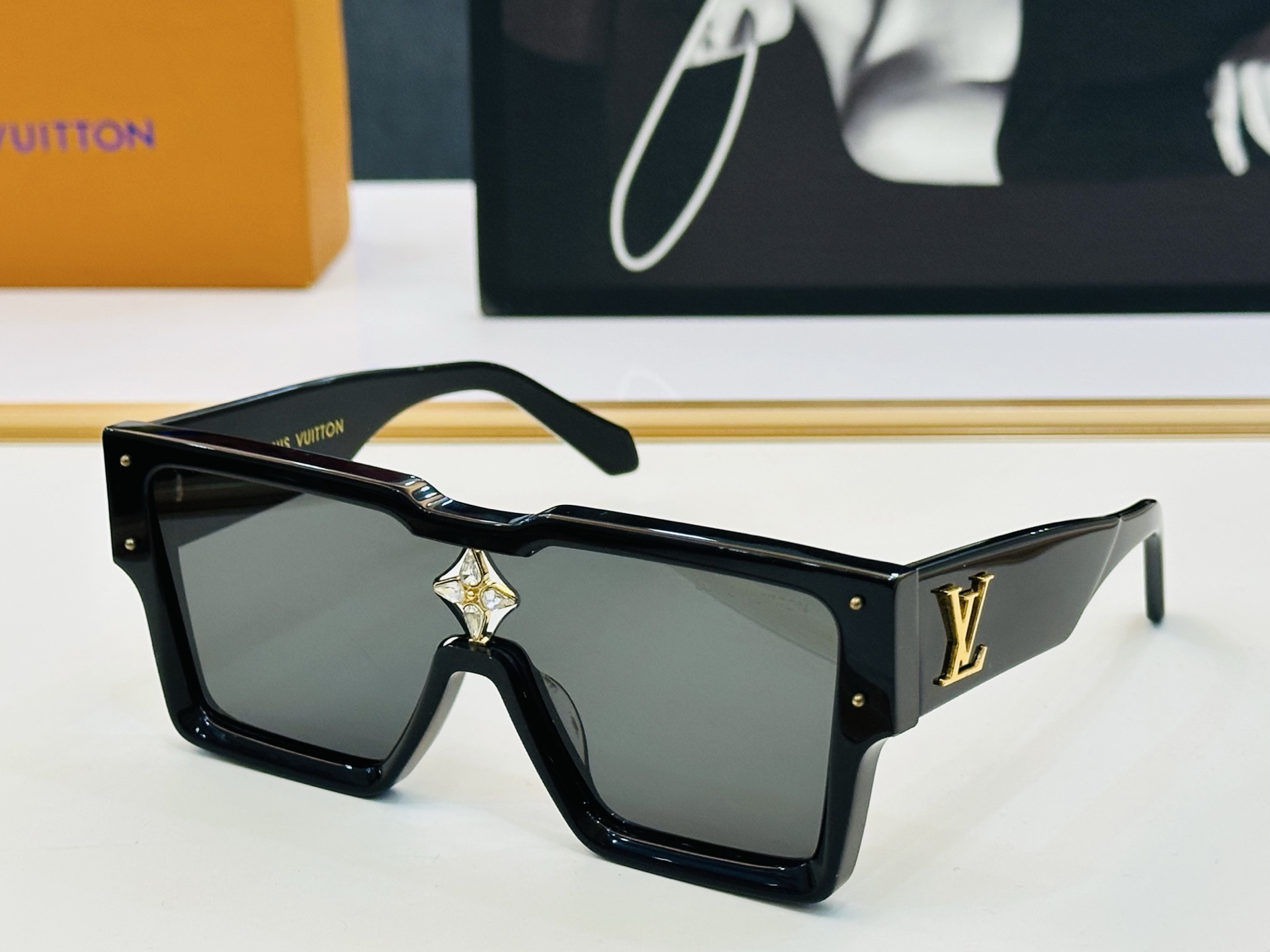 NO:373946,Louis LOUIS *VUITON Original high quality Z1578ESize99 port 1-145 All are top-quality C board frame glasses sunglasses sunglasses, glasses, louis vuitton, louis vuitton19860909路易家 LOUIS *VUITON 原单高品质 Z1578ESize99口1-145 皆属上品 C板材框 眼镜墨镜太阳镜,眼镜,louis vuitton,louis vuitton,glasses