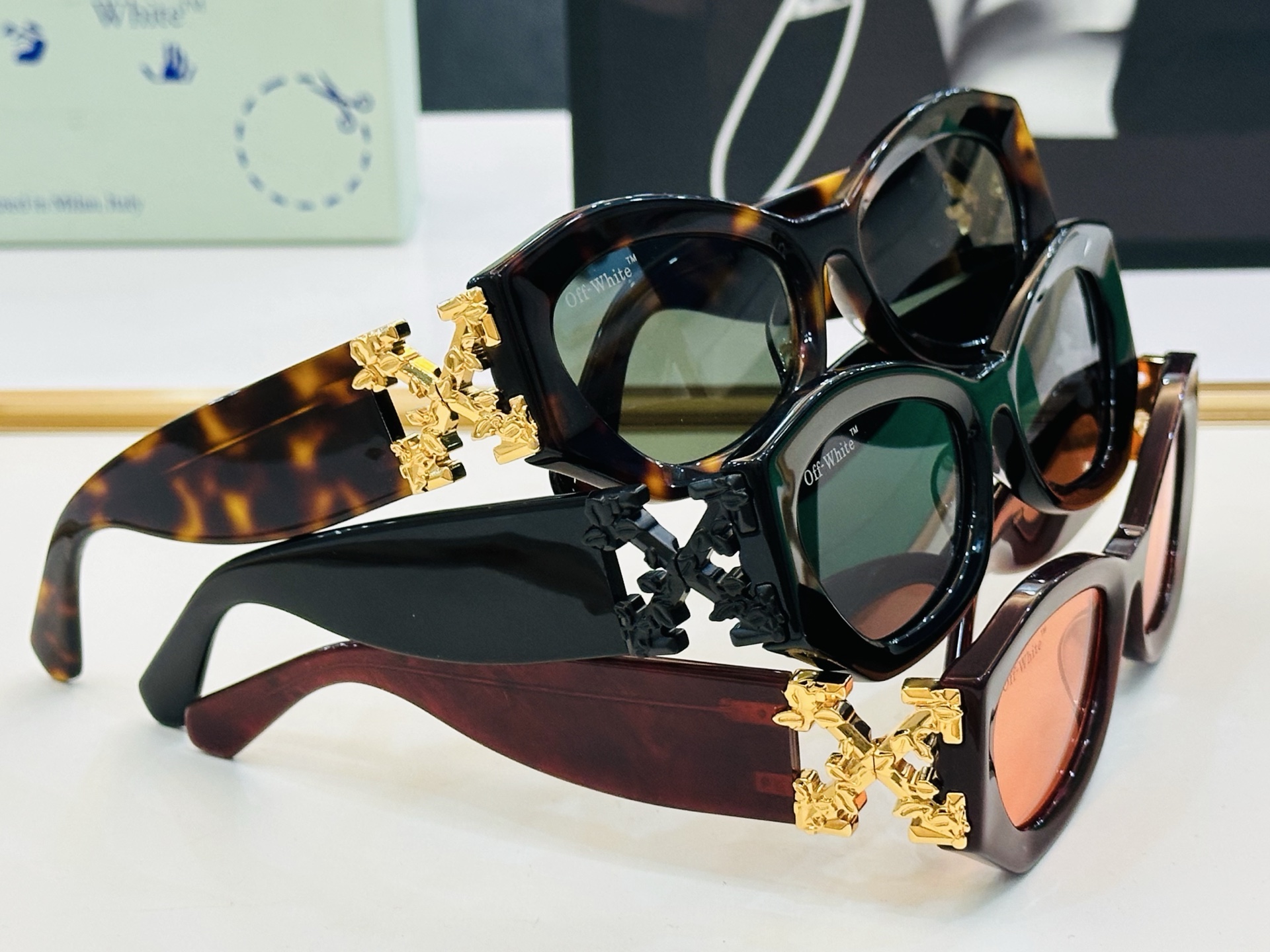 官网款 OFF WHITE MODELVRAME SIZE 56口20-140  b时尚太阳镜 