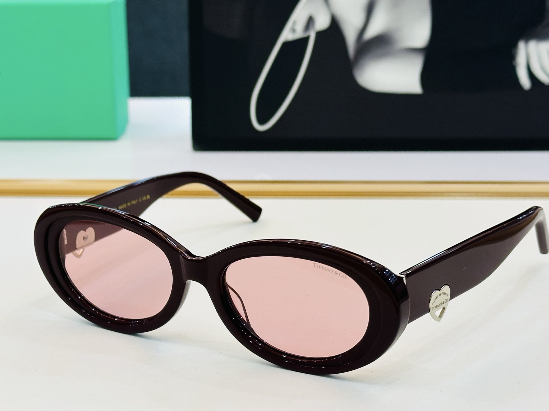 蒂芙家 Tiffany & CO. TF4221 Size：56口19-145 时尚太阳镜架 👍b多色可