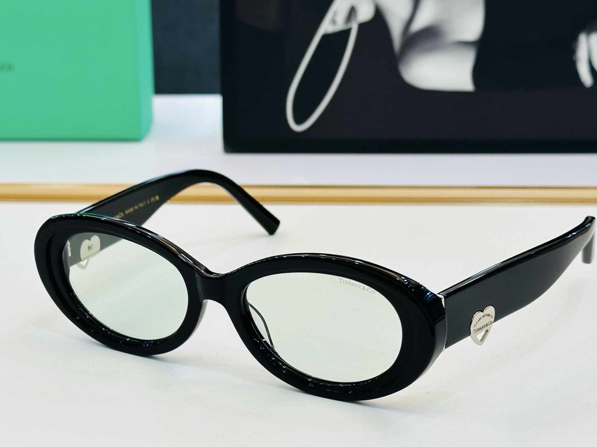 蒂芙家 Tiffany & CO. TF4221 Size：56口19-145 时尚太阳镜架 👍b多色可