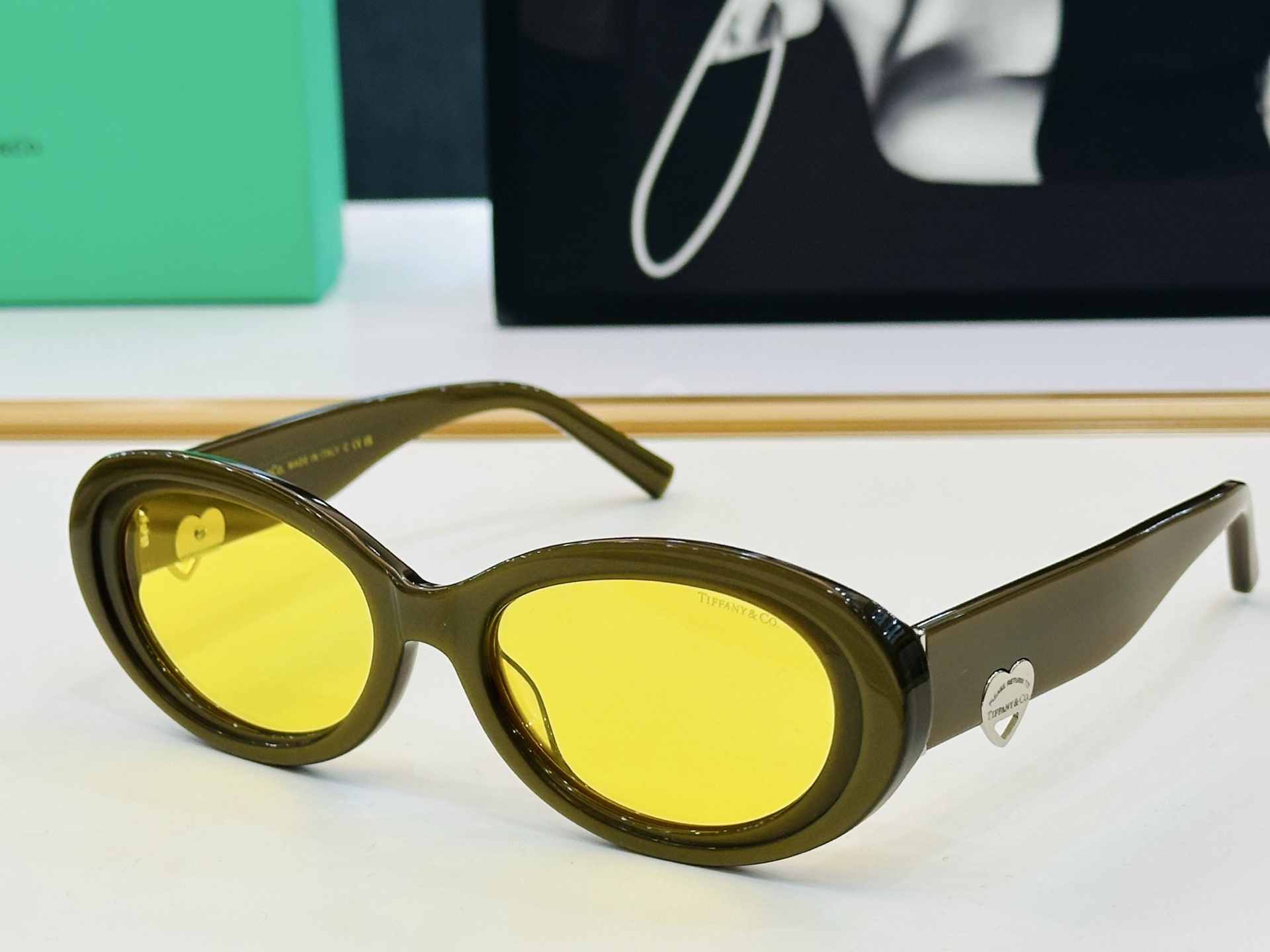 蒂芙家 Tiffany & CO. TF4221 Size：56口19-145 时尚太阳镜架 👍b多色可