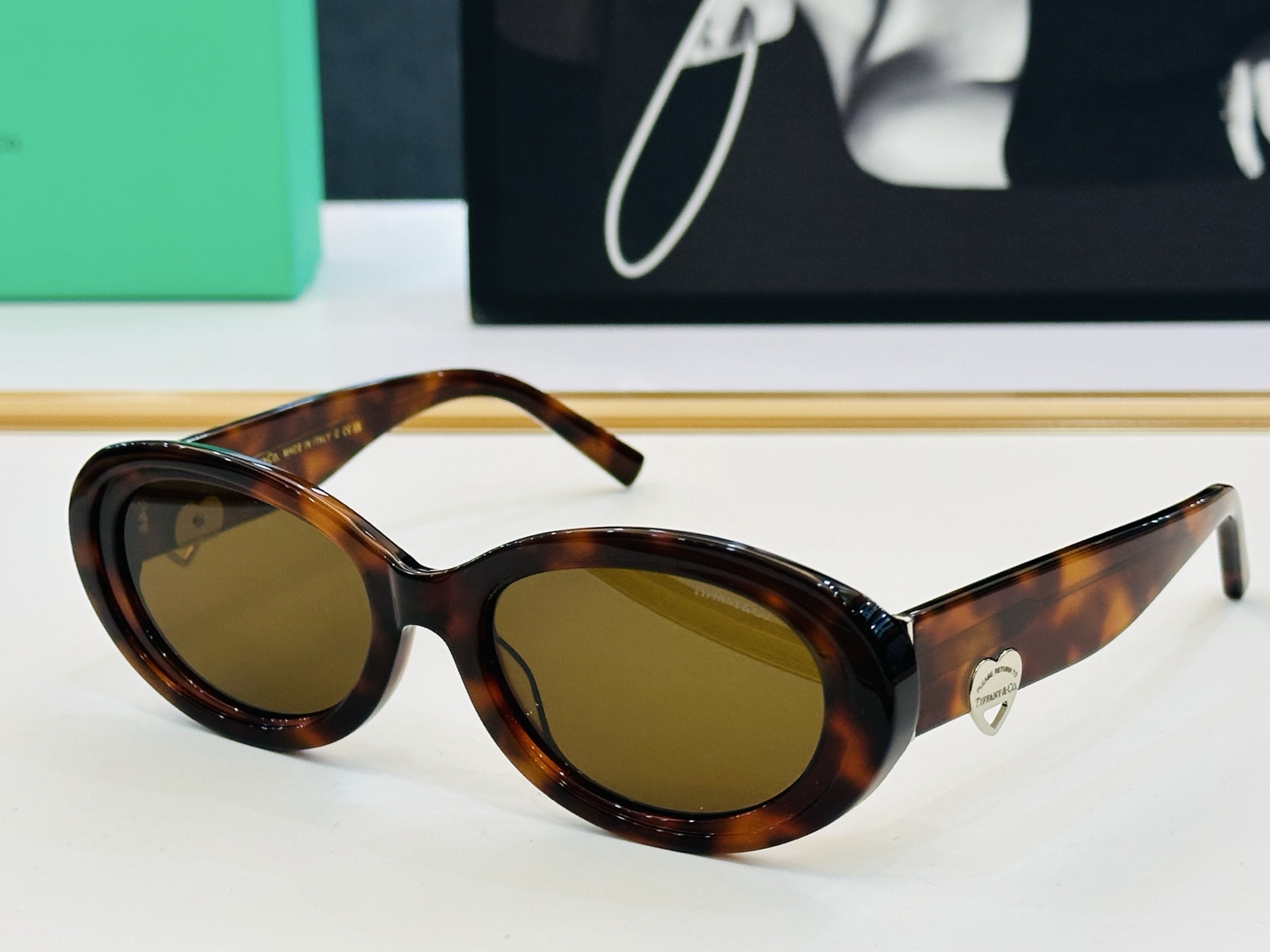 蒂芙家 Tiffany & CO. TF4221 Size：56口19-145 时尚太阳镜架 👍b多色可