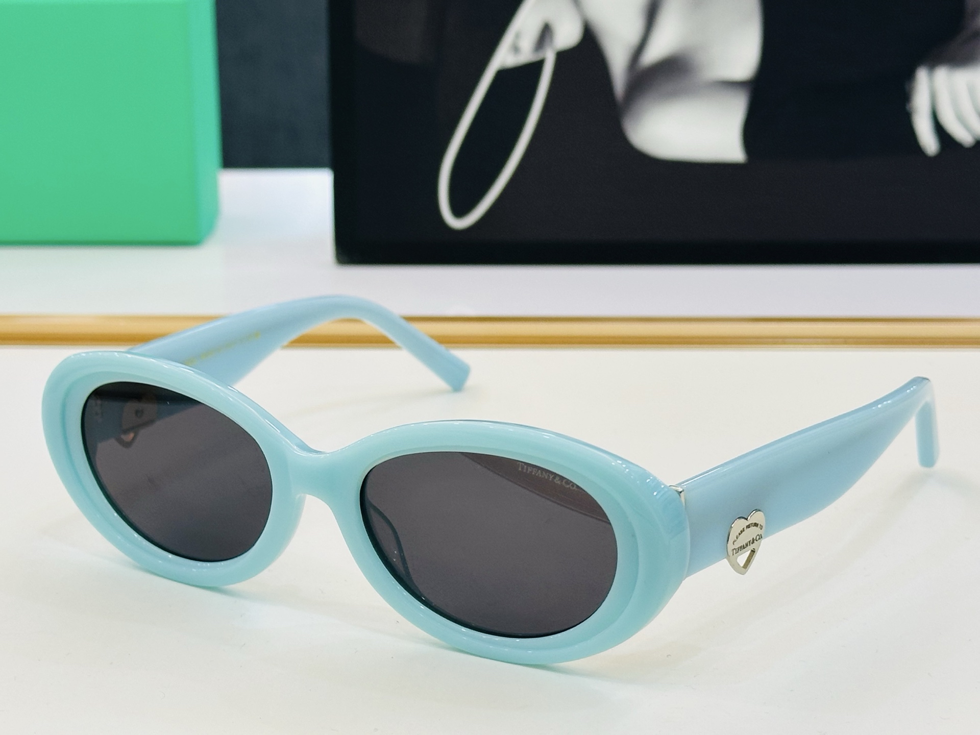 蒂芙家 Tiffany & CO. TF4221 Size：56口19-145 时尚太阳镜架 👍b多色可