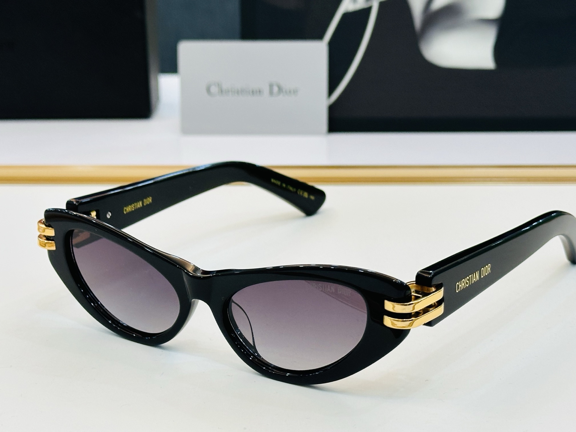 NO:373932,DIO* Dijia CD B1U Size51 16-145 spring and summer sunglasses b with temples exquisite quality glasses sunglasses, glasses, dior, dior19860909DIO* 迪家 CD B1U Size51口16-145春夏款墨镜 b搭配镜腿精致 质量上佳 眼镜墨镜太阳镜,眼镜,dior,dior,glasses