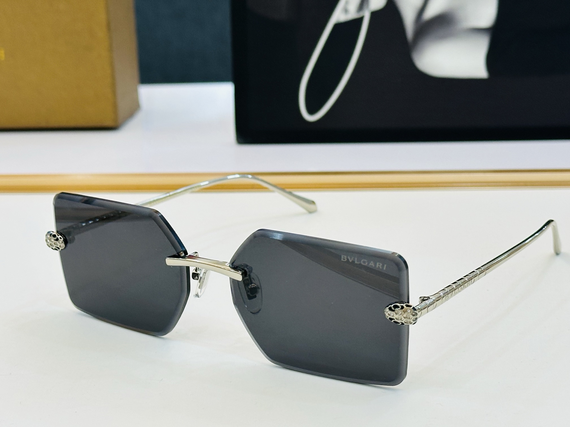 🆕款 官网同售 宝格家 BV9021 👍 Size ：61口17-145  绝对要买😎品质非常完美 K出