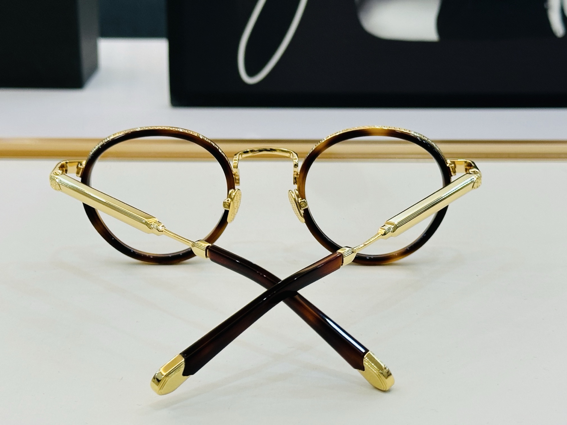 高品质 迈巴赫 🎉🎉做工精美💕💕MAYBAC*H Z28 Size：46口25-145 质感十足 CC👍