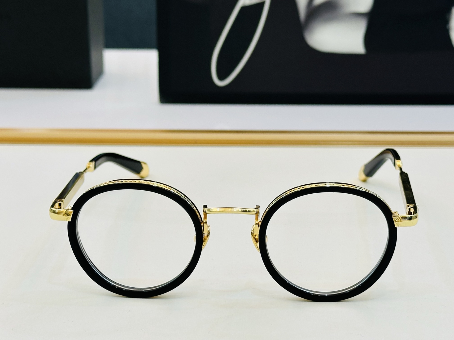 高品质 迈巴赫 🎉🎉做工精美💕💕MAYBAC*H Z28 Size：46口25-145 质感十足 CC👍