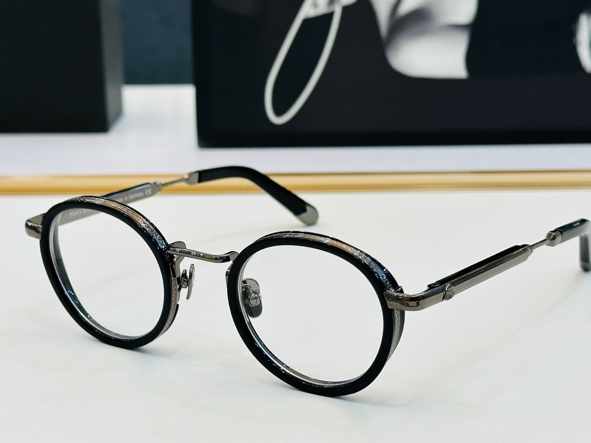 高品质 迈巴赫 🎉🎉做工精美💕💕MAYBAC*H Z28 Size：46口25-145 质感十足 CC👍