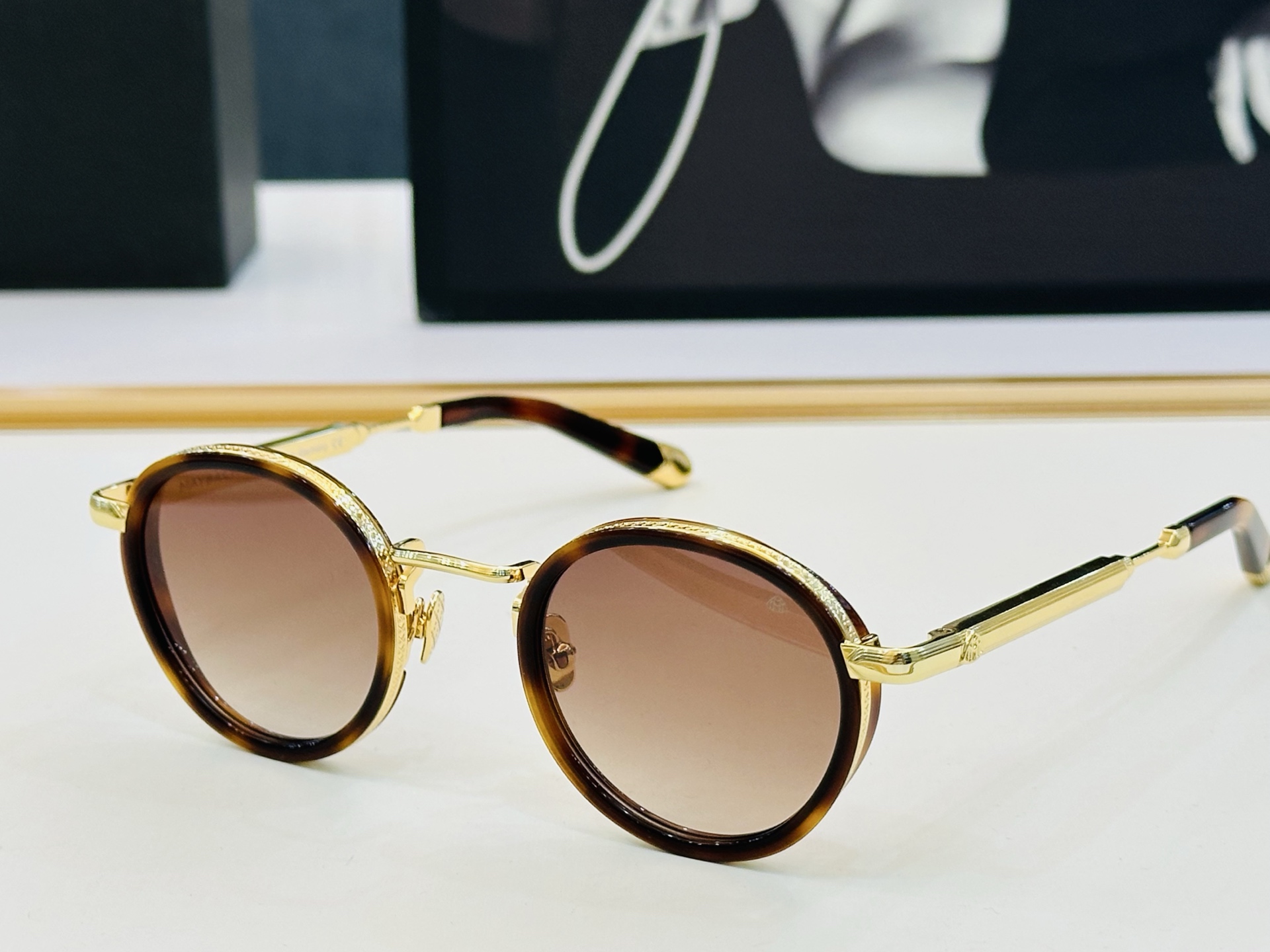 高品质 迈巴赫 🎉🎉做工精美💕💕MAYBAC*H Z28 Size：46口25-145 质感十足 CC👍