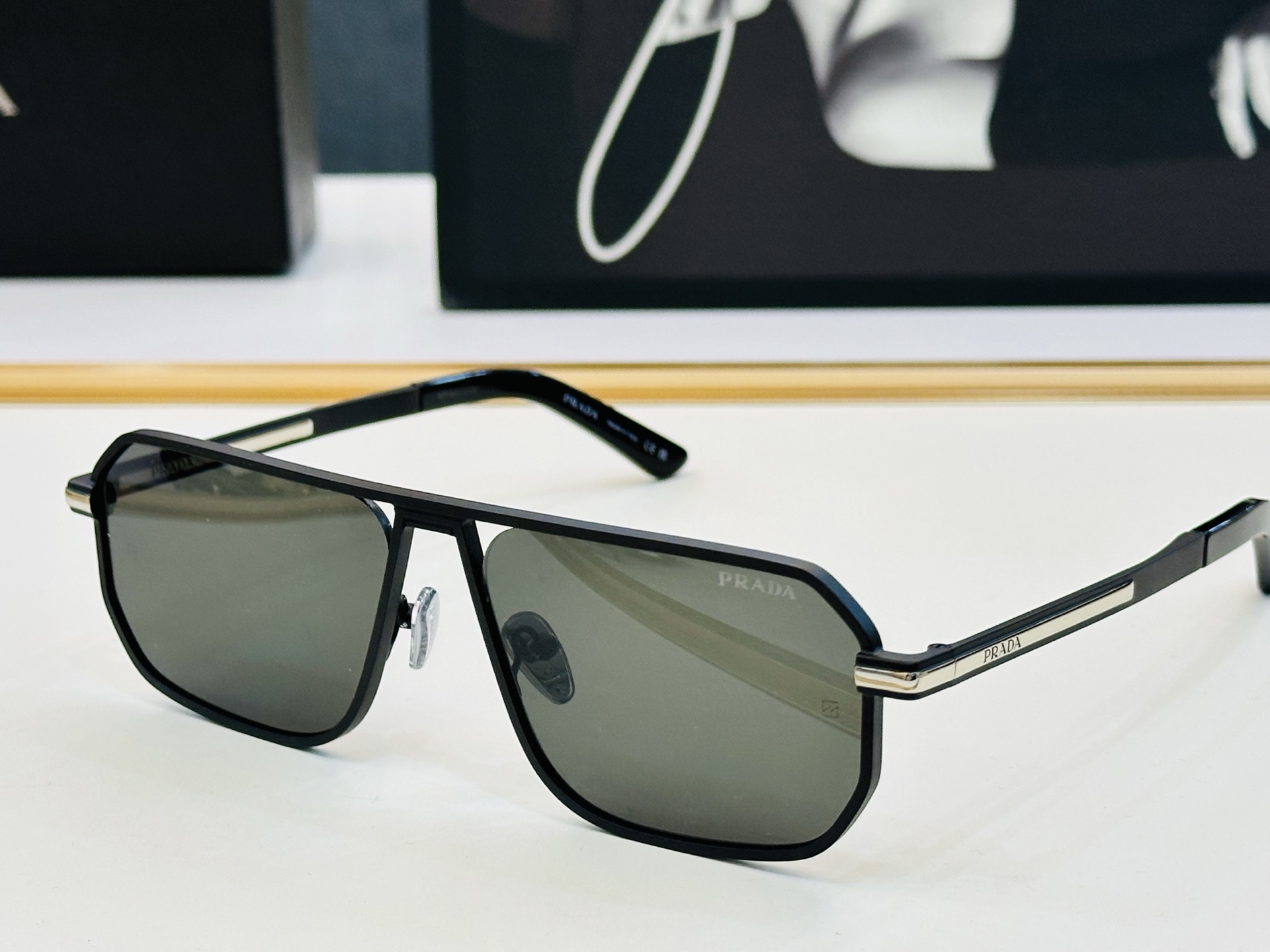 🔺PRAD*🔻普家 PRA53 Size：59口17-145     眼镜系列堪称精湛制作 彰显独特个性