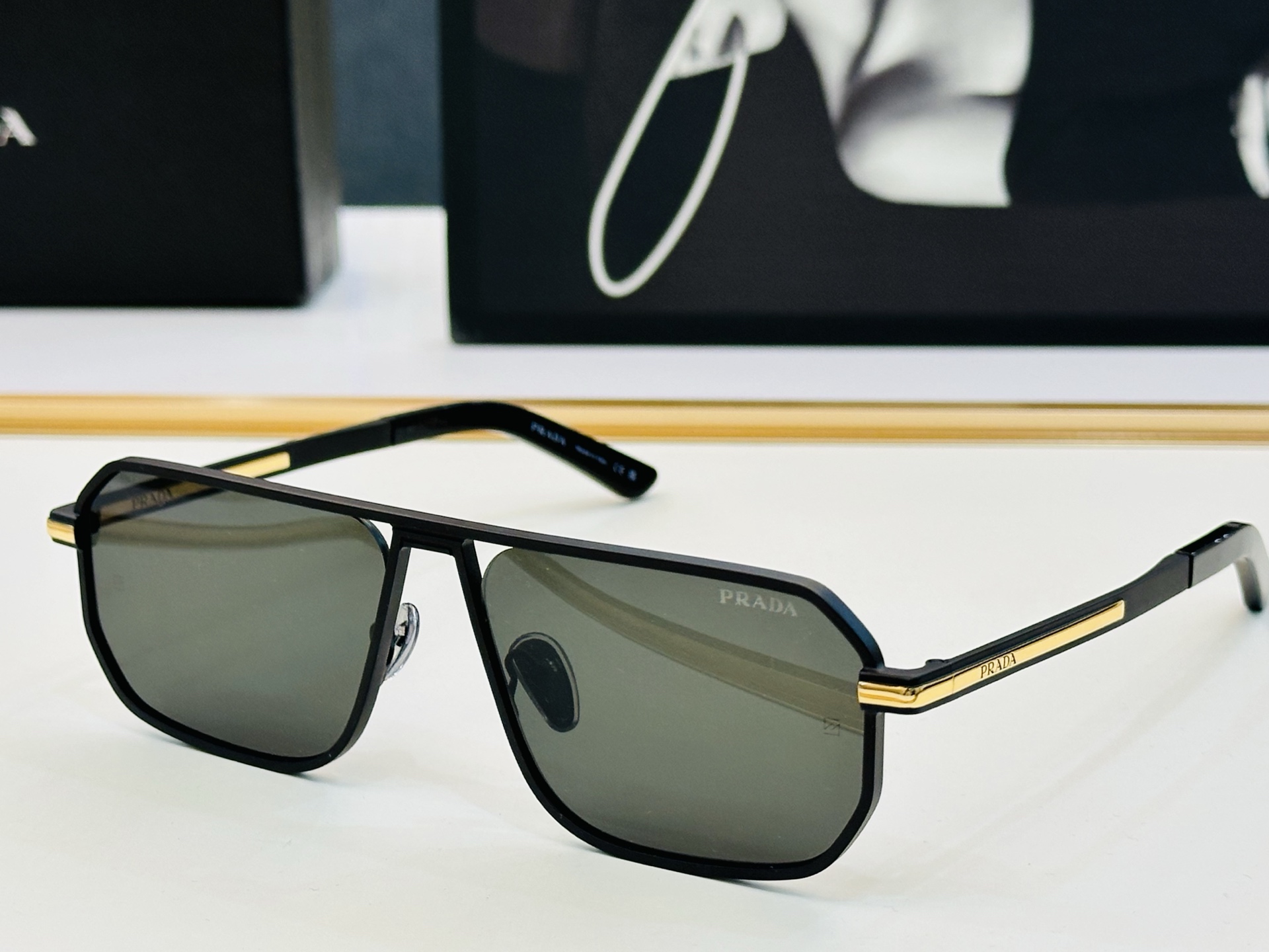 🔺PRAD*🔻普家 PRA53 Size：59口17-145     眼镜系列堪称精湛制作 彰显独特个性