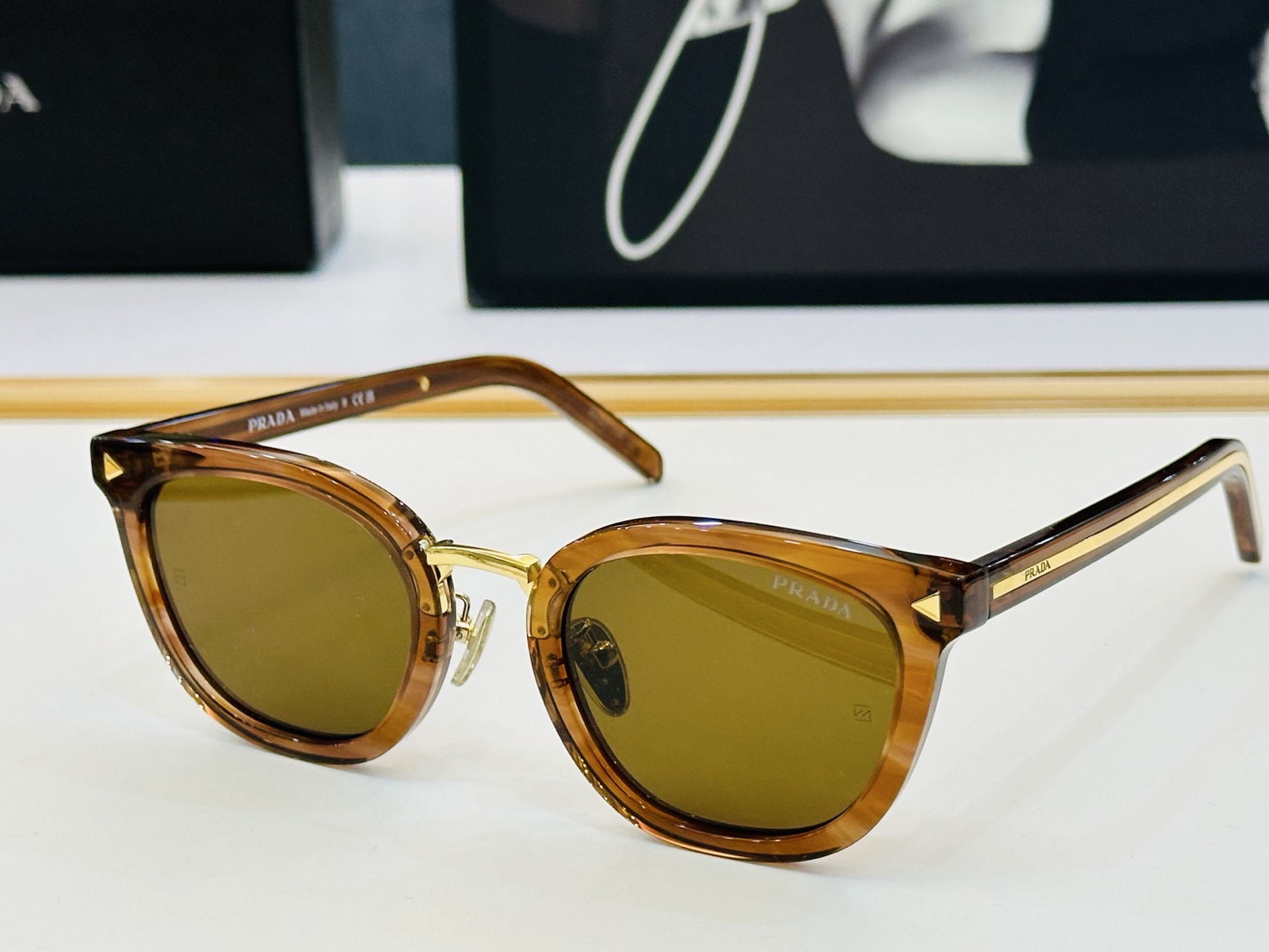 🔺PRAD*🔻普家 PR C01SD Size：59口17-145     眼镜系列堪称精湛制作 CC彰