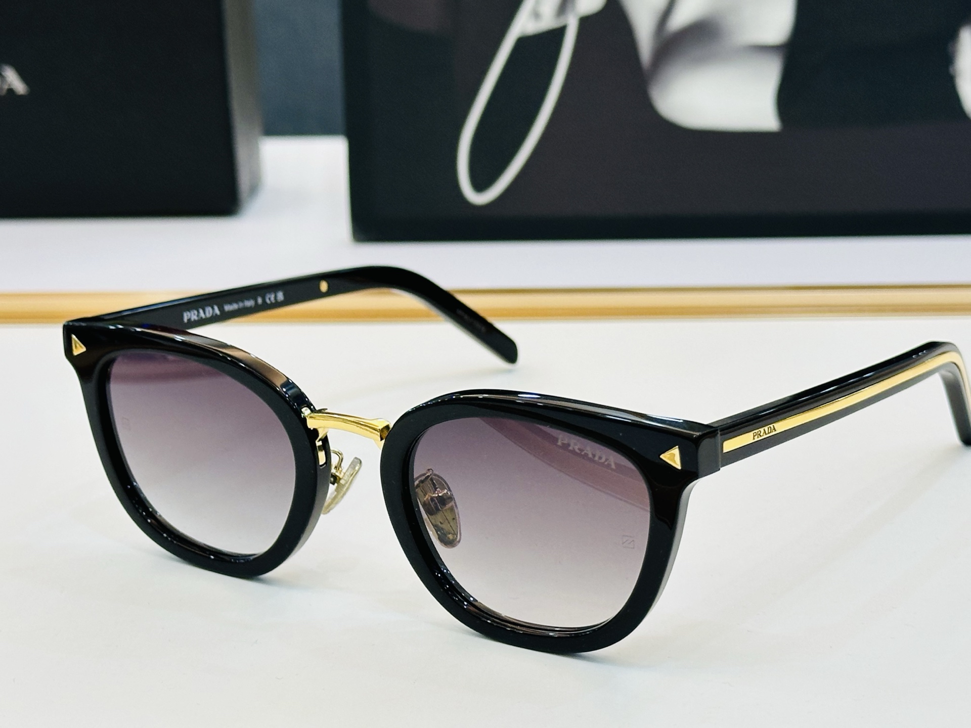 🔺PRAD*🔻普家 PR C01SD Size：59口17-145     眼镜系列堪称精湛制作 CC彰