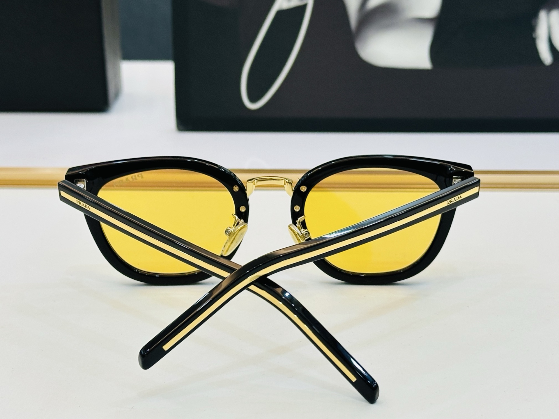 🔺PRAD*🔻普家 PR C01SD Size：59口17-145     眼镜系列堪称精湛制作 CC彰