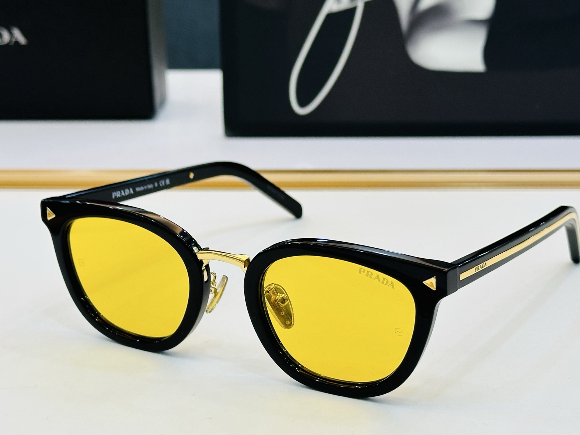 🔺PRAD*🔻普家 PR C01SD Size：59口17-145     眼镜系列堪称精湛制作 CC彰