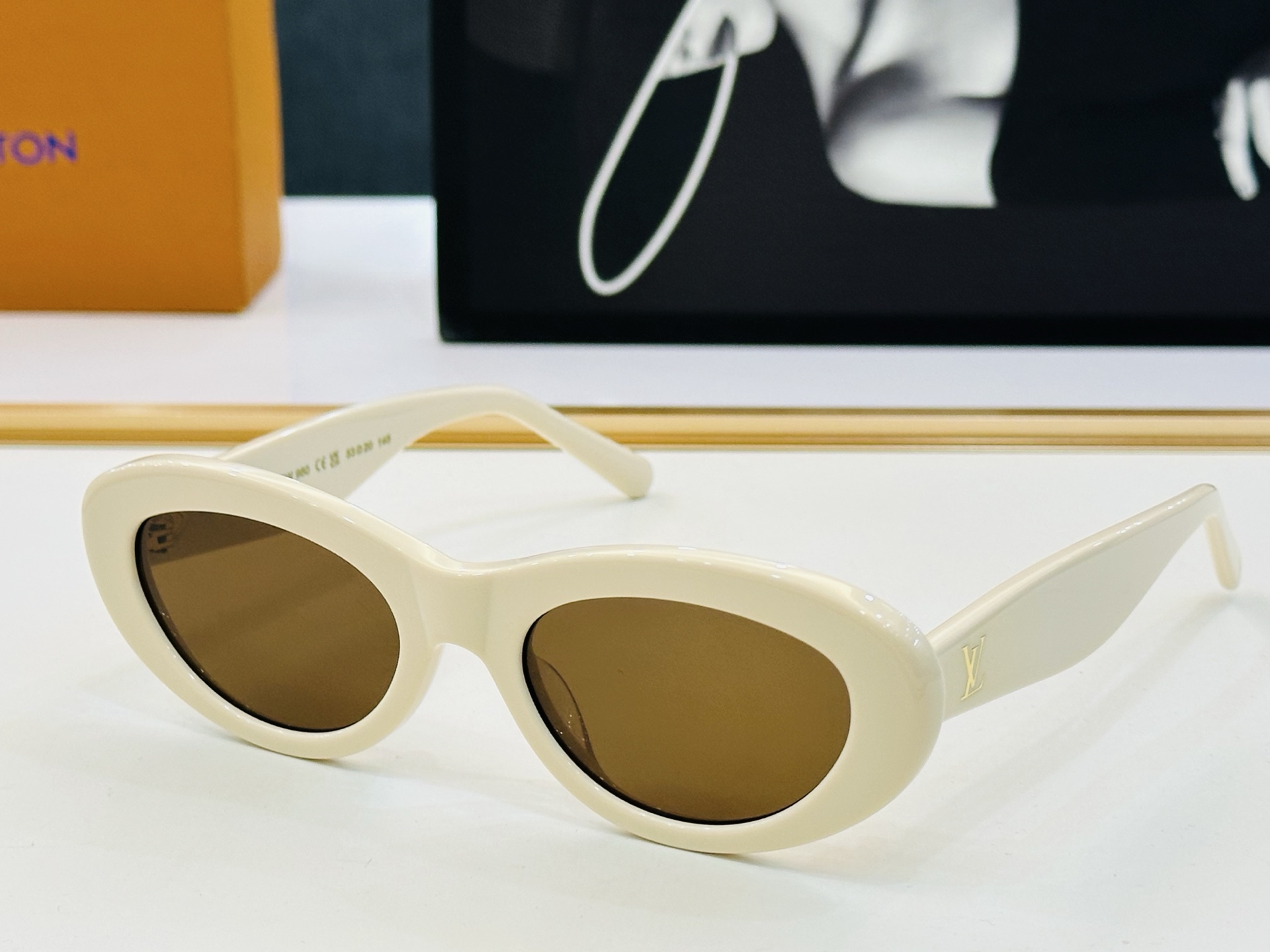 路易家 🎩Z1983E Size：53口20-145 充满活力的 展现独特个性🌟展现大气的你 B高品质 