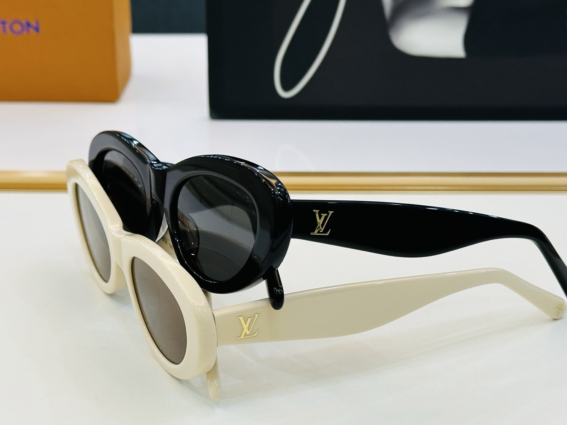 路易家 🎩Z1983E Size：53口20-145 充满活力的 展现独特个性🌟展现大气的你 B高品质 