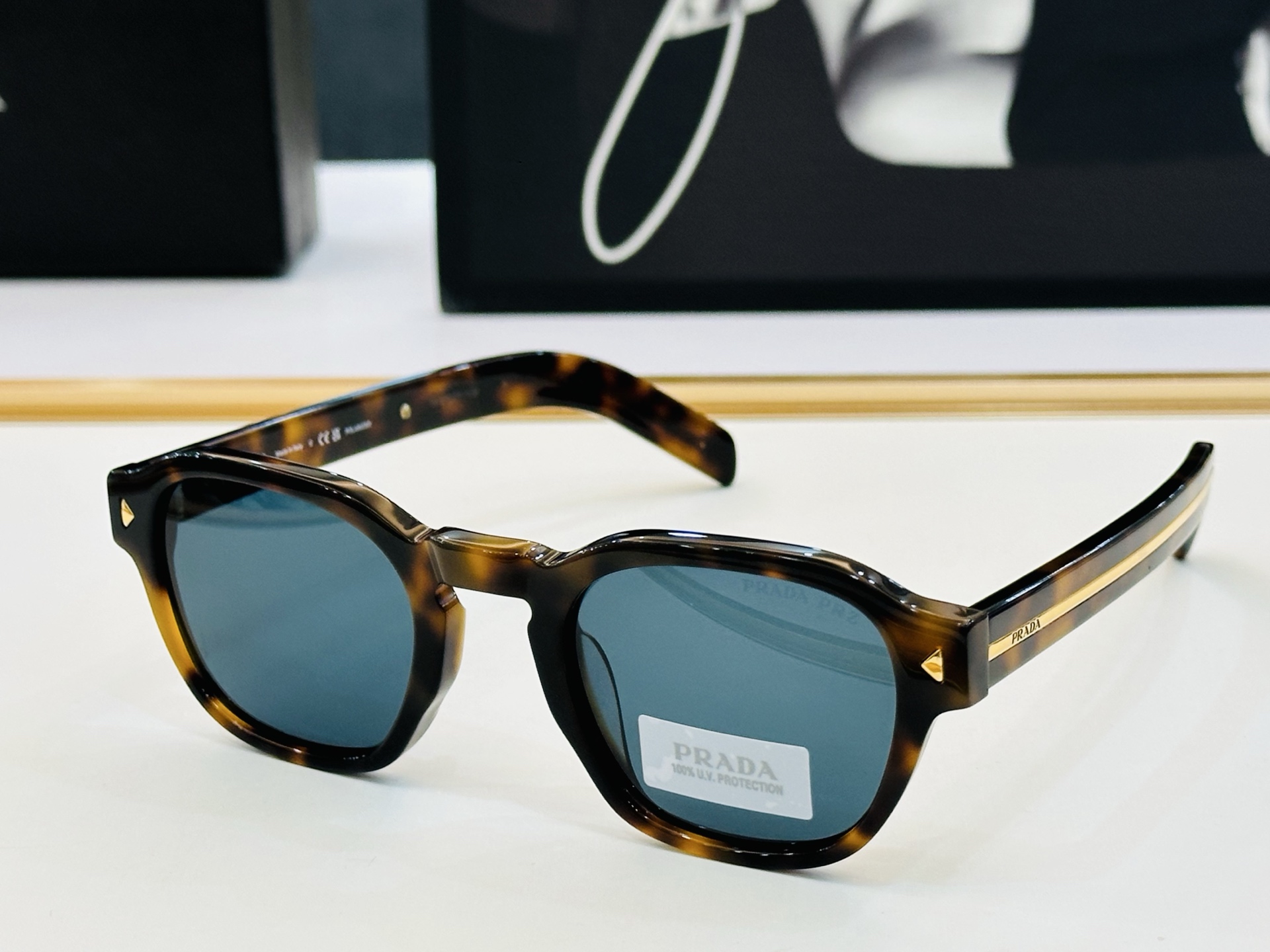 🔺PRAD*🔻普家 SPRA16S Size：52口24-145 眼镜系列堪称精湛制作 彰显独特个性 B