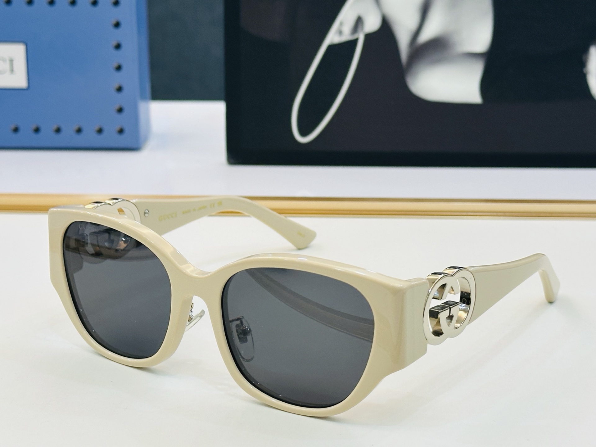 GUCC* 古家 GG1912SA 🐝🐝系列 Size：55口19-140 🍁🍁 C超绝品质太阳镜 。