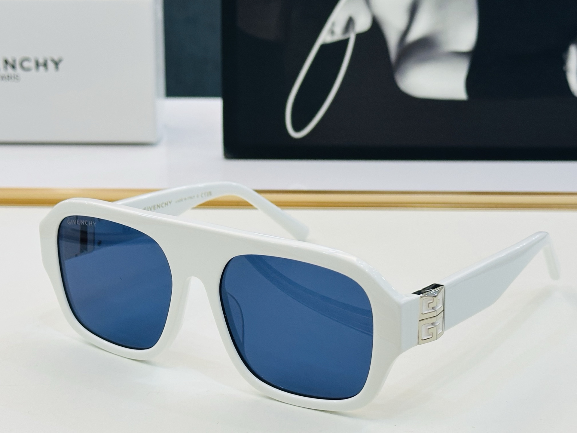 Givench* 纪凡家 GV40007U Size：57口18-135 原单 👍👍细节做工精细 XL太