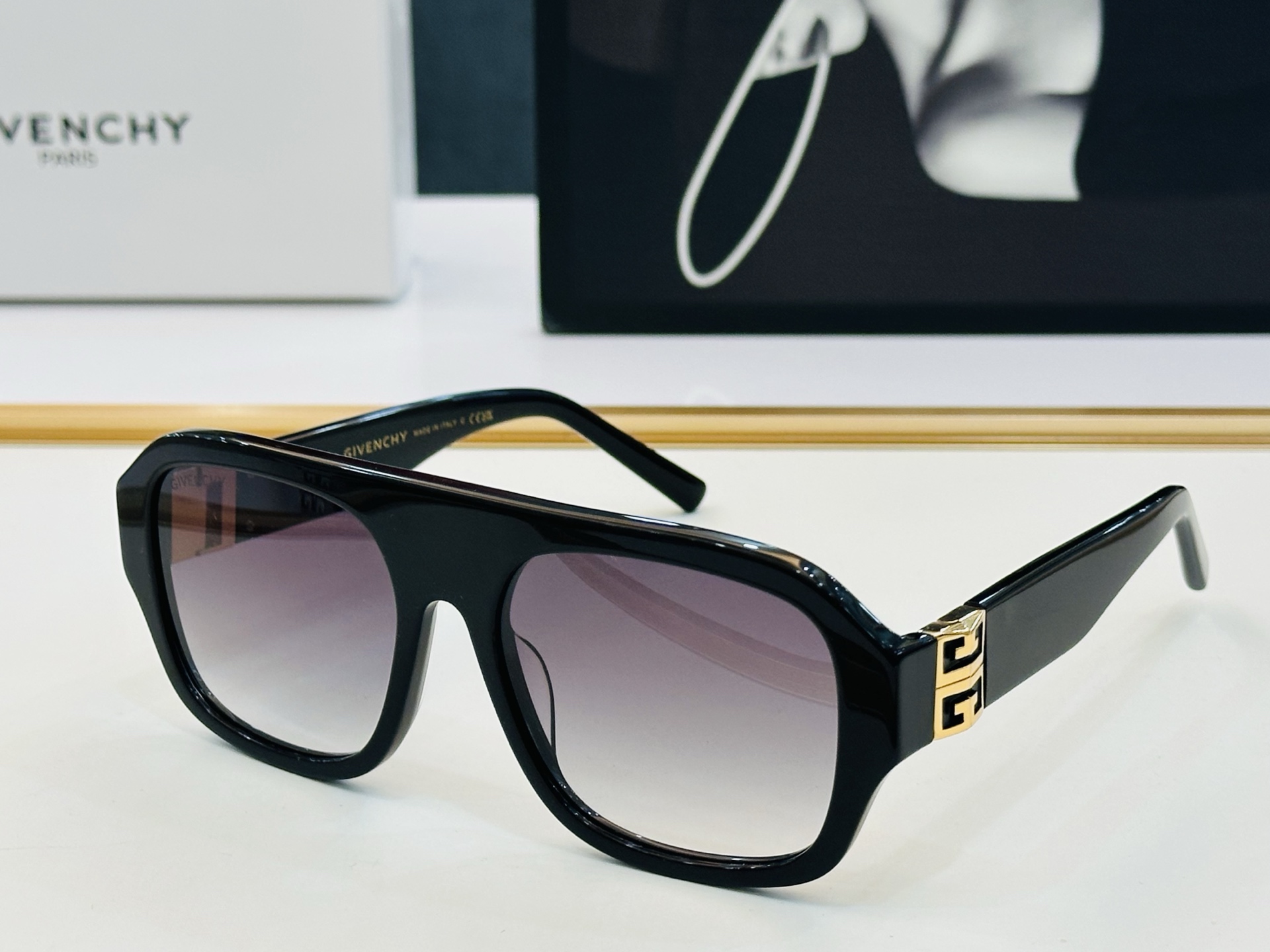 Givench* 纪凡家 GV40007U Size：57口18-135 原单 👍👍细节做工精细 XL太