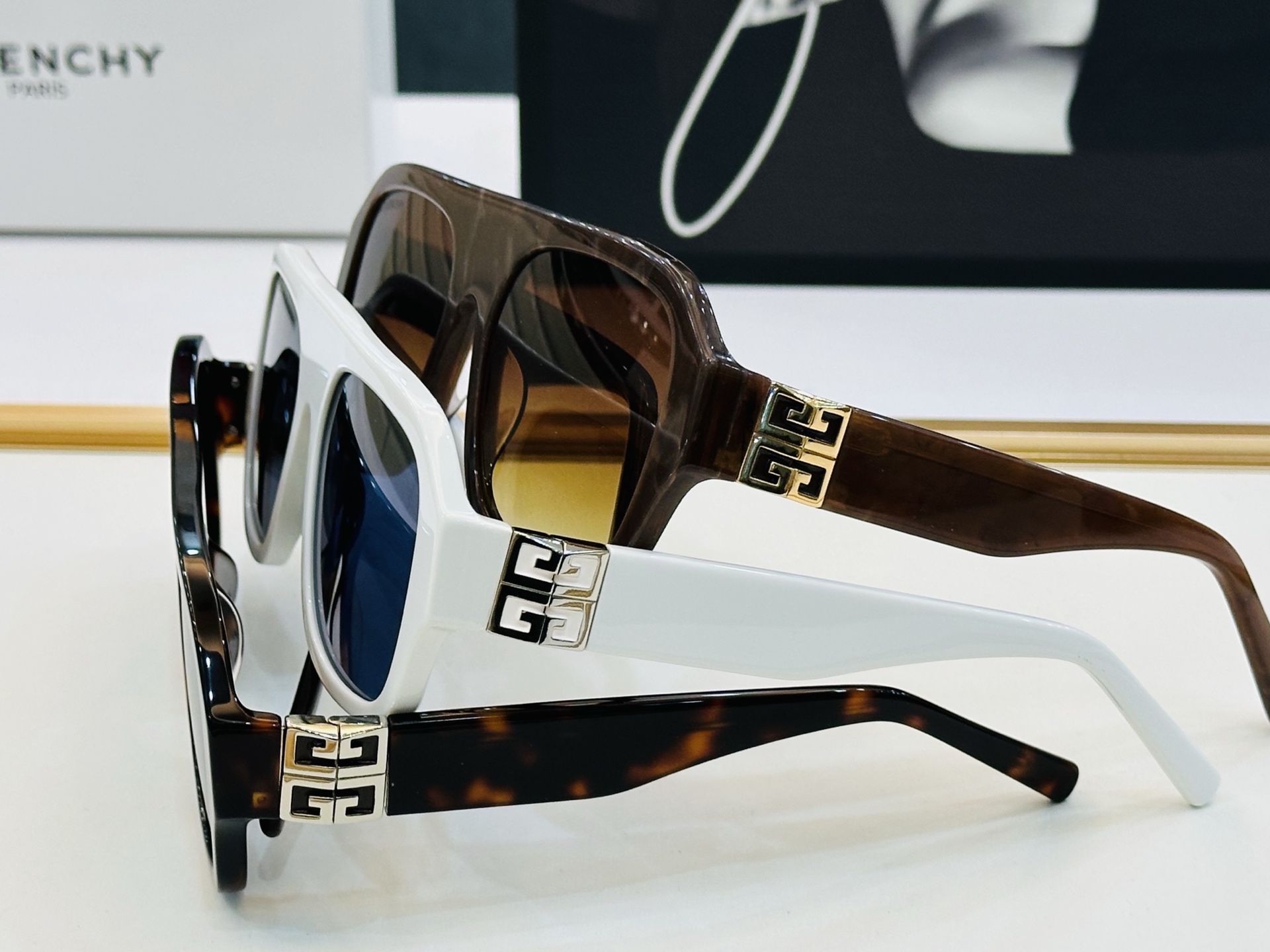 Givench* 纪凡家 GV40007U Size：57口18-135 原单 👍👍细节做工精细 XL太