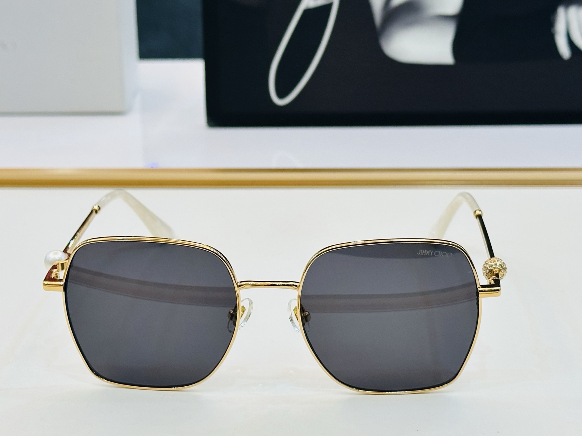 JIMMY CHO* 吉米家 JC4008 Size：57口19-142 新款 坚持一如既往最高品质 百