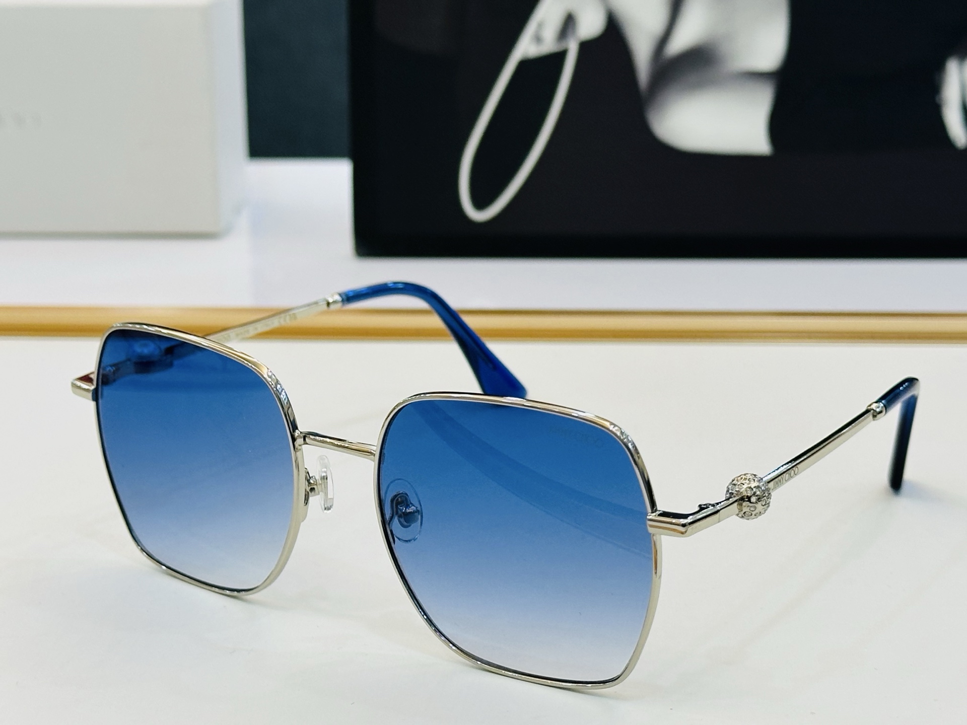 JIMMY CHO* 吉米家 JC4008 Size：57口19-142 新款 坚持一如既往最高品质 百