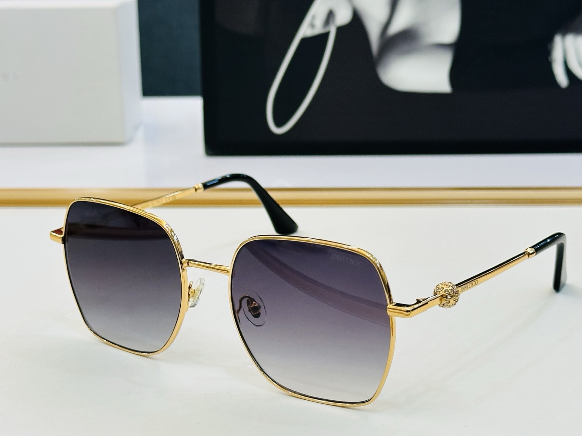 JIMMY CHO* 吉米家 JC4008 Size：57口19-142 新款 坚持一如既往最高品质 百