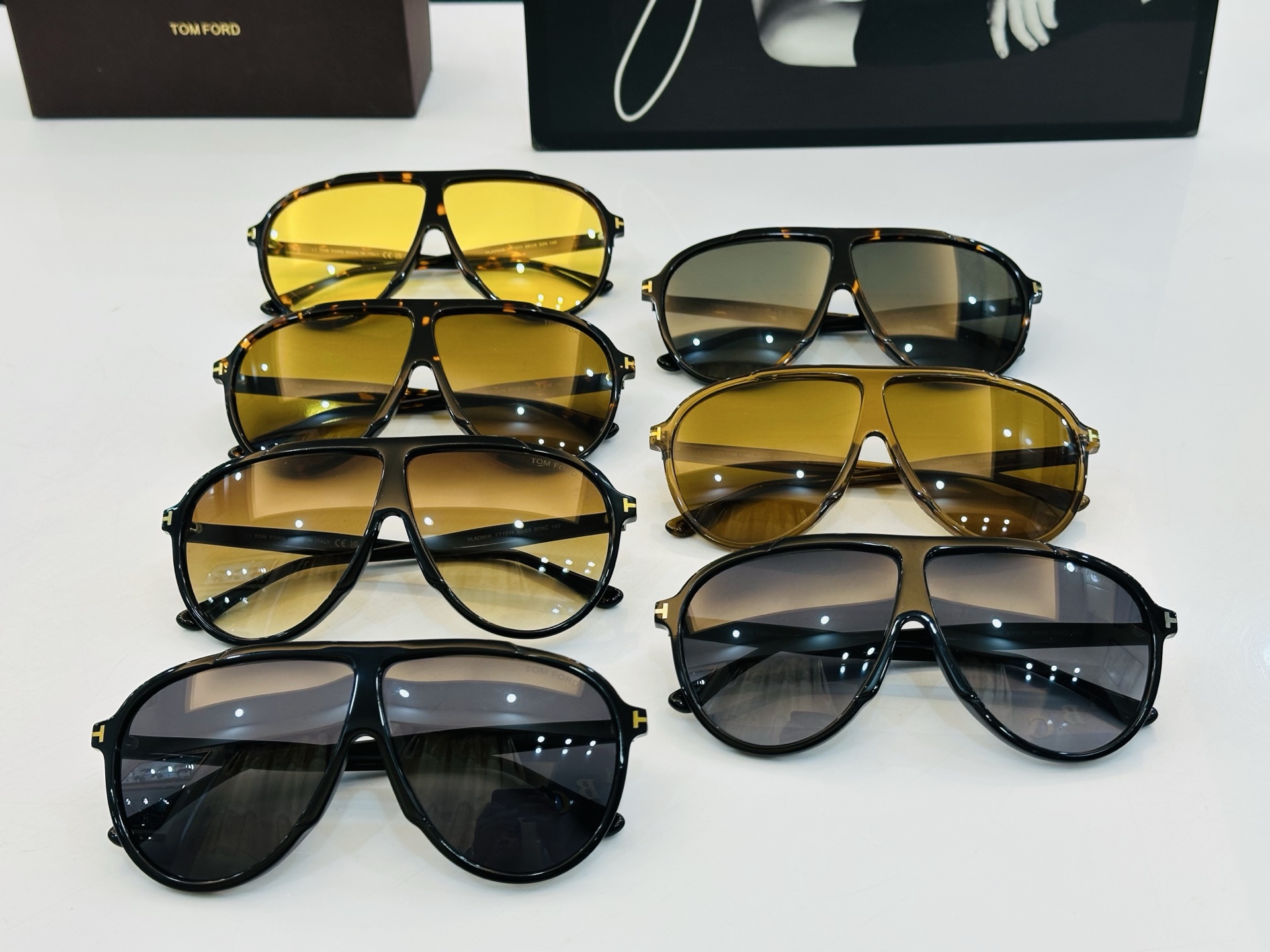 🆕款 TOM FORD🏇汤姆家 MODEL: FT1211 size：65口5-140 😍C 时尚潮流 