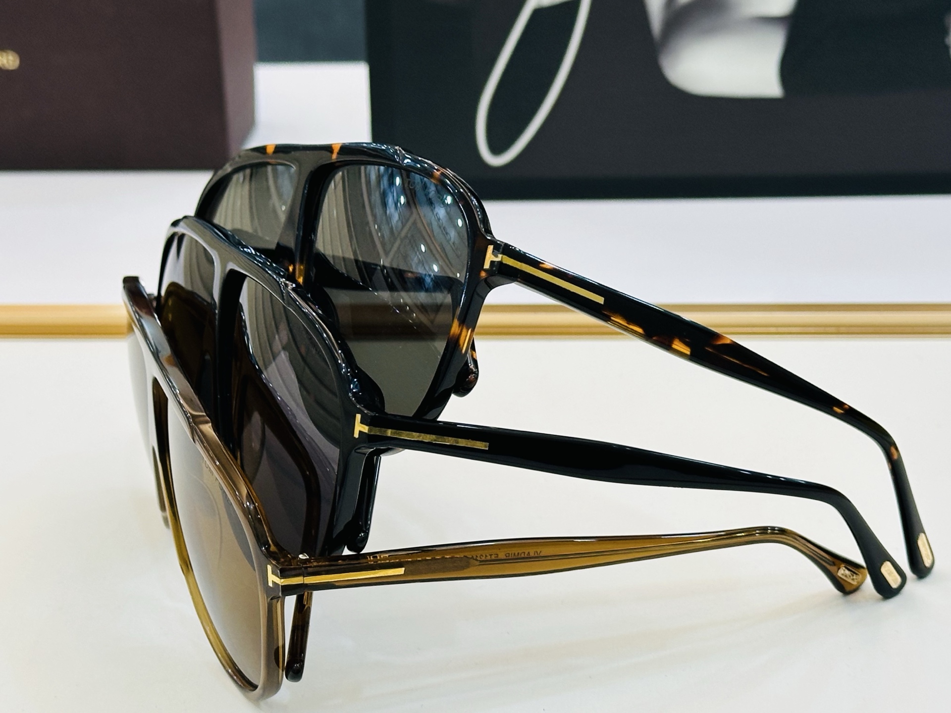 🆕款 TOM FORD🏇汤姆家 MODEL: FT1211 size：65口5-140 😍C 时尚潮流 