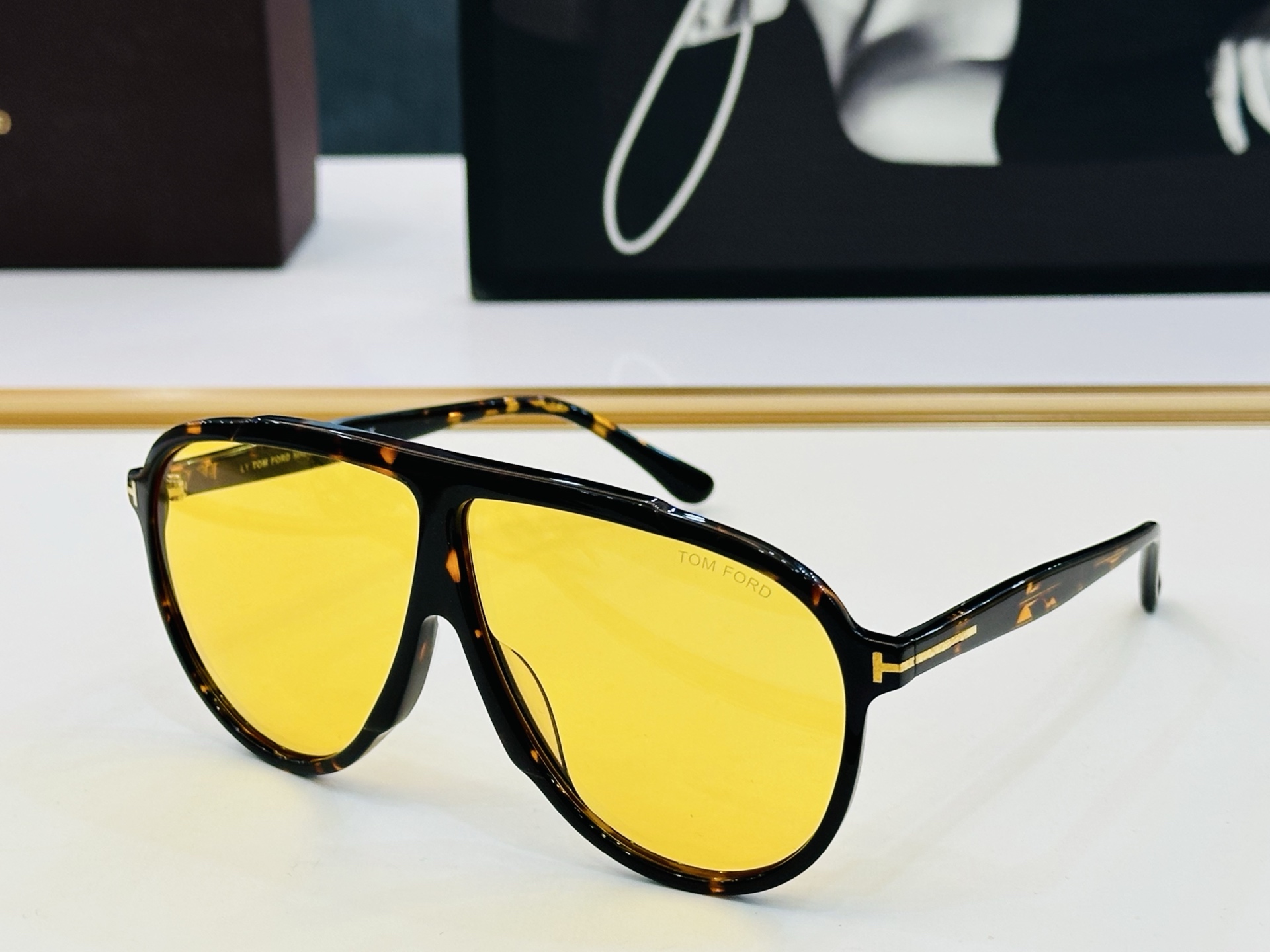 🆕款 TOM FORD🏇汤姆家 MODEL: FT1211 size：65口5-140 😍C 时尚潮流 