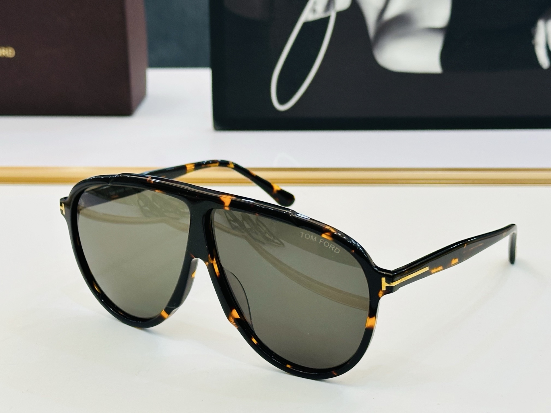 🆕款 TOM FORD🏇汤姆家 MODEL: FT1211 size：65口5-140 😍C 时尚潮流 