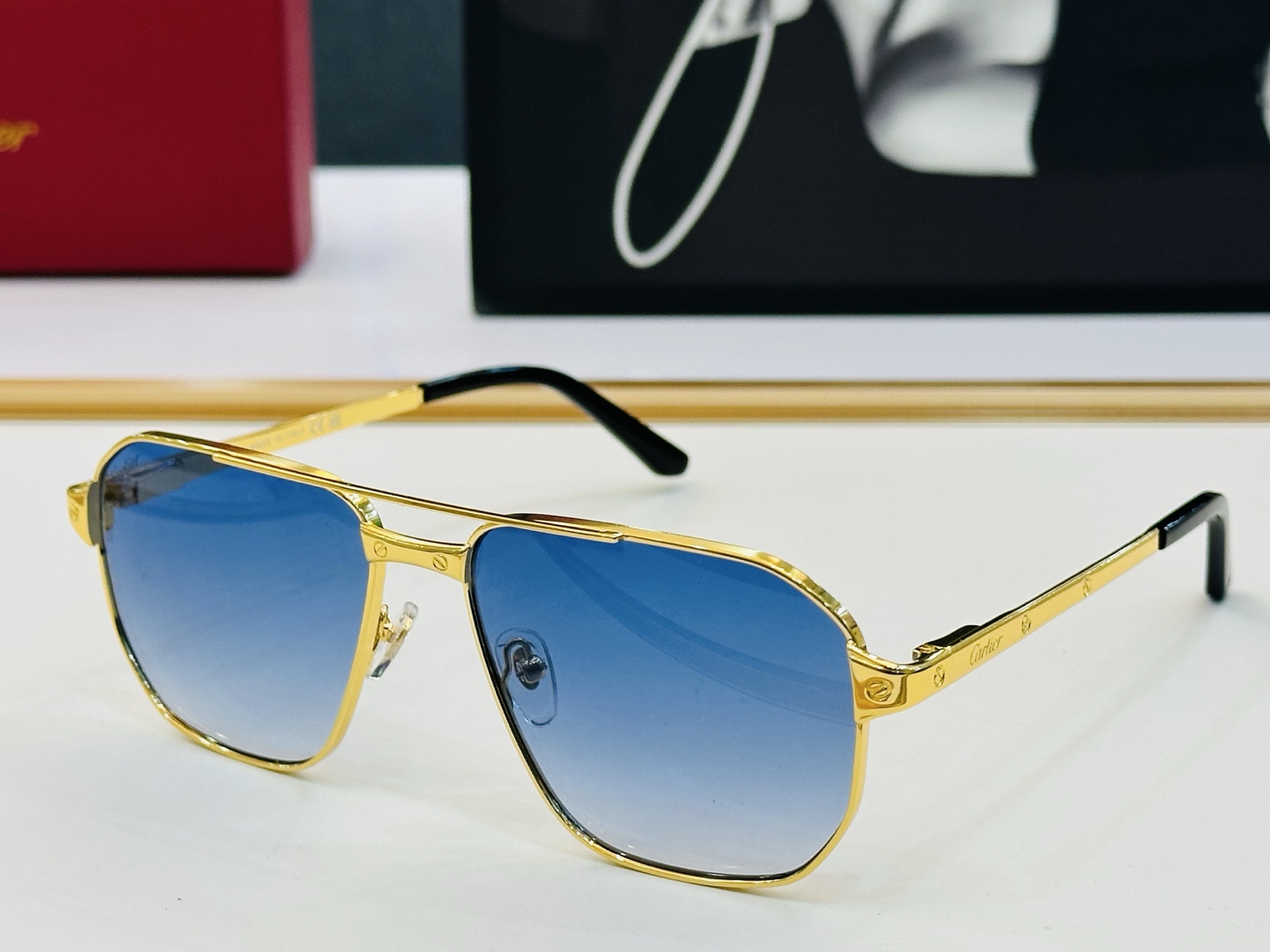 🆕 Cartie* CT0424S Size：59口15-140 卡家 上脸体验感非常赞超轻便。C设计大