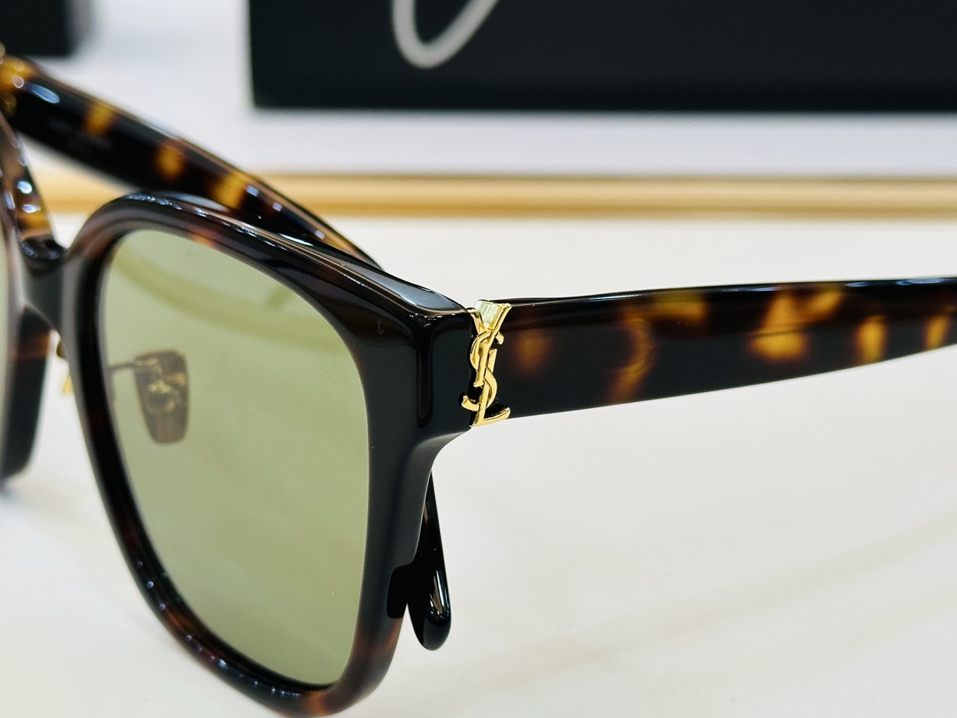 网红爆款 圣罗兰💫SLM105/F 💫Size：55口20-150 板材框设计 各路网红纷纷带起气场满分