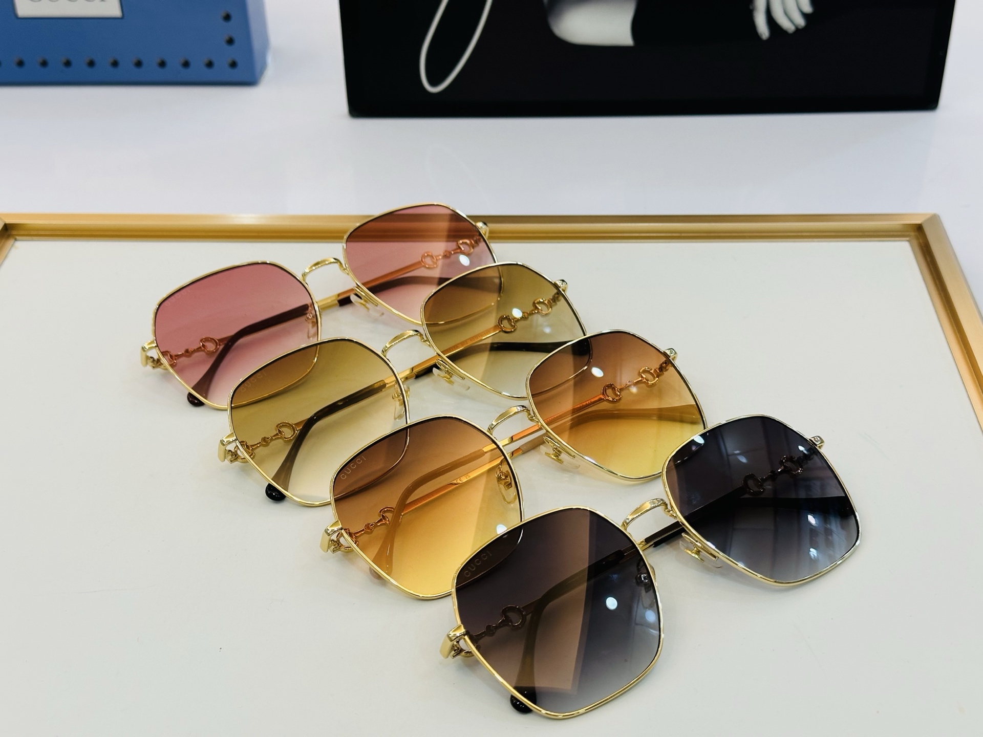 🔺GUCC*🔻 古家GG0882SA Size：60口16-145 原版墨镜🔝🔝时尚靓丽 B个性十足❤️