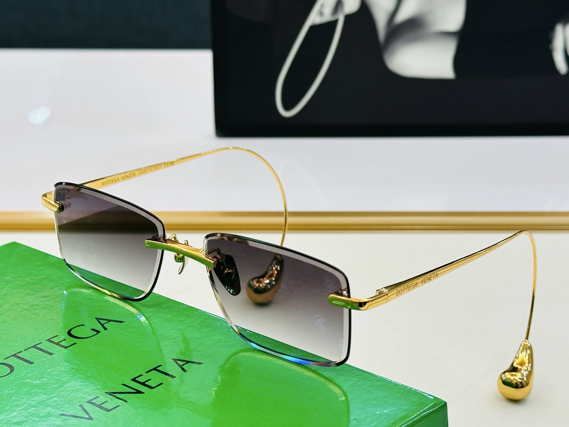 NO:375212,Just arrived BV1699LA Size56 17-145 The real thing is more beautiful, all details are displayed D Smile] Scented and beautiful Multi-color optional Glasses sunglasses, glasses, bottega veneta19860909刚刚到货 宝缇嘉 BV1699LA Size56口17-145 实物更美 细节全部实拍展示 D微笑] 香艳靓丽 多色可选 眼镜墨镜太阳镜,眼镜,bottega veneta,glasses