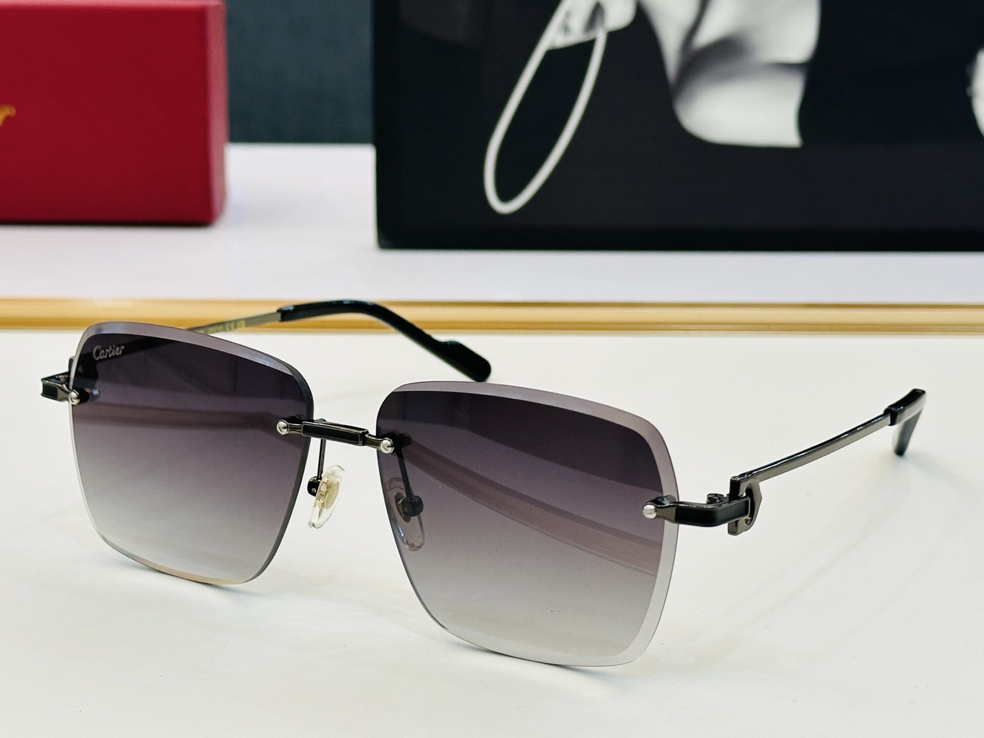 NO:375228,Cartier-Car Home CT0336S Size60 15-145 Not picky about face shape Simple and elegant Fashionable and casual X sunglasses Glasses Sunglasses Sunglasses, glasses, cartier19860909Cartier-卡家 CT0336S Size60口15-145 不挑脸型 简约大气 时尚休闲 X太阳镜 眼镜墨镜太阳镜,眼镜,cartier,glasses